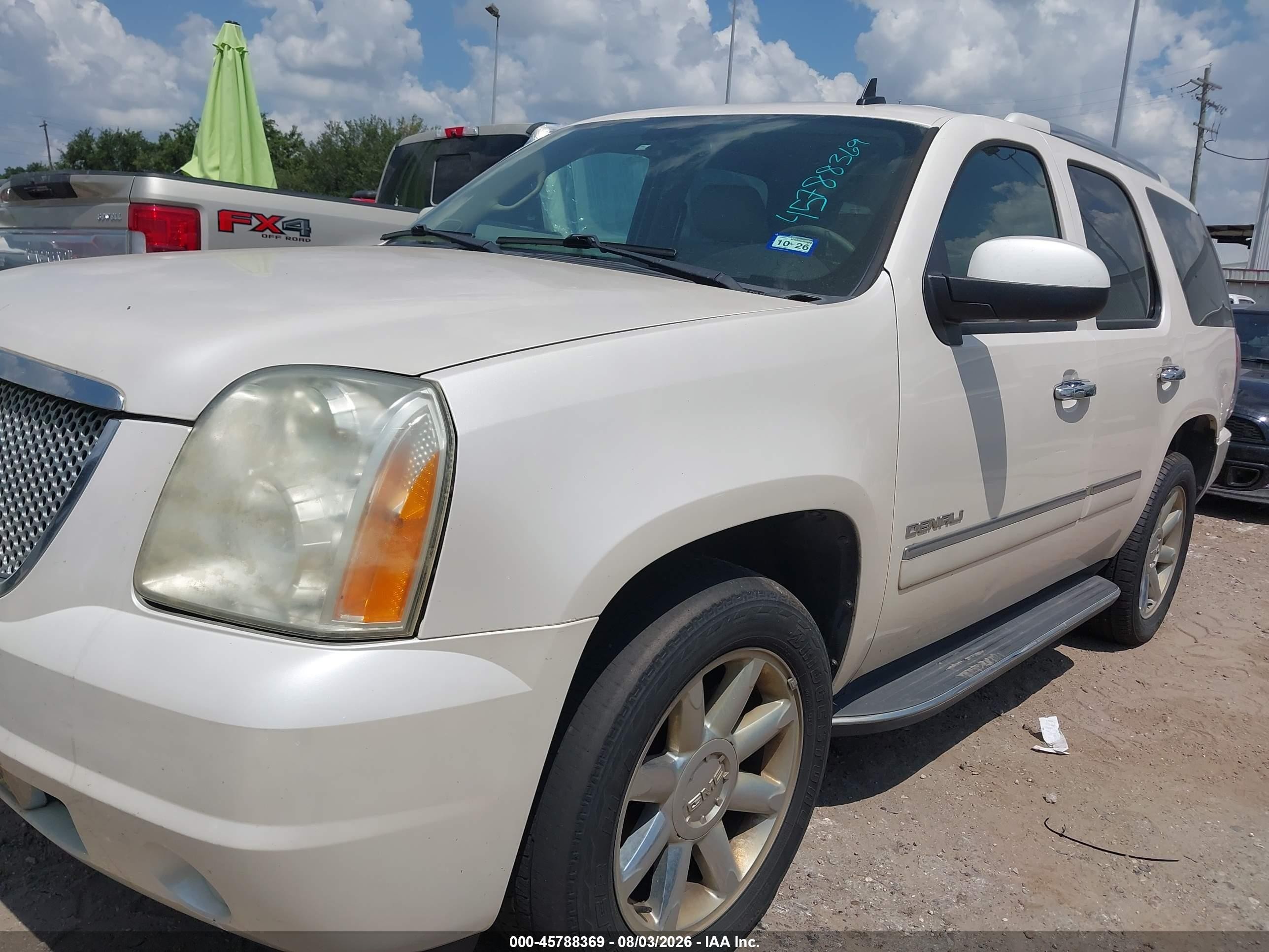 2012 Gmc Yukon Denali White vin: 1GKS2EEF2CR325007