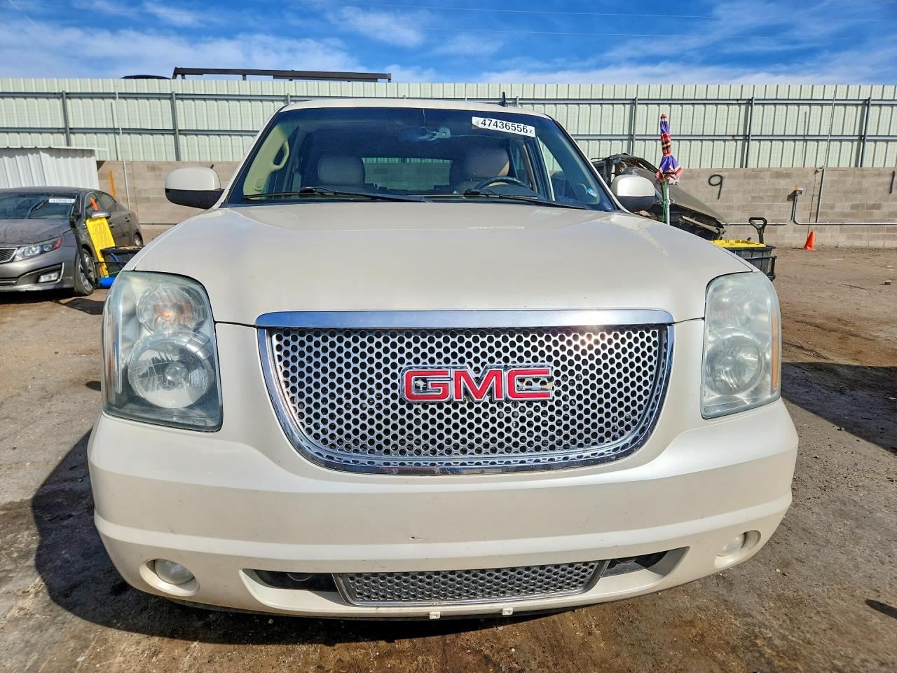 2013 Gmc Yukon Denali White vin: 1GKS2EEF2DR215799