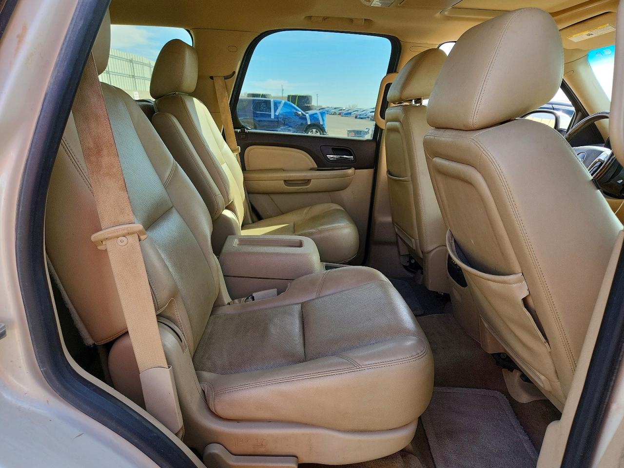 2013 Gmc Yukon Denali White vin: 1GKS2EEF2DR215799
