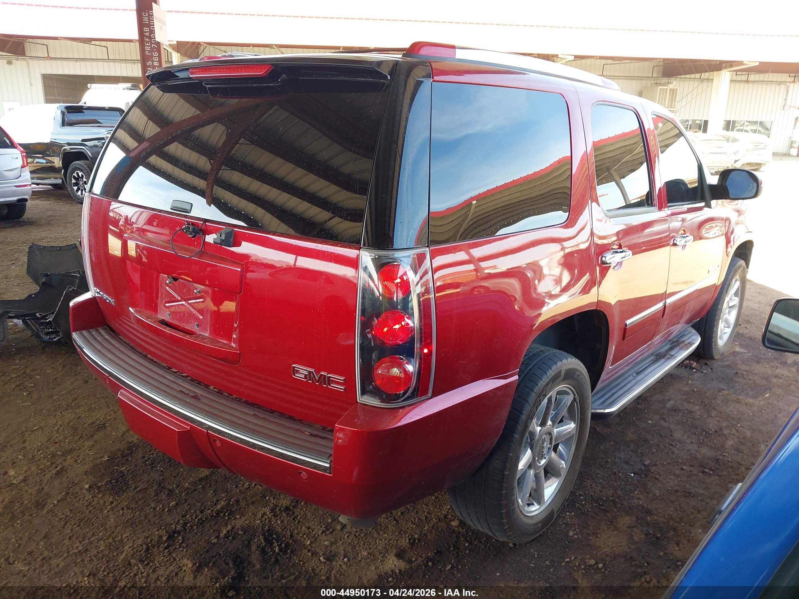 2013 Gmc Yukon Denali Red vin: 1GKS2EEF2DR312405