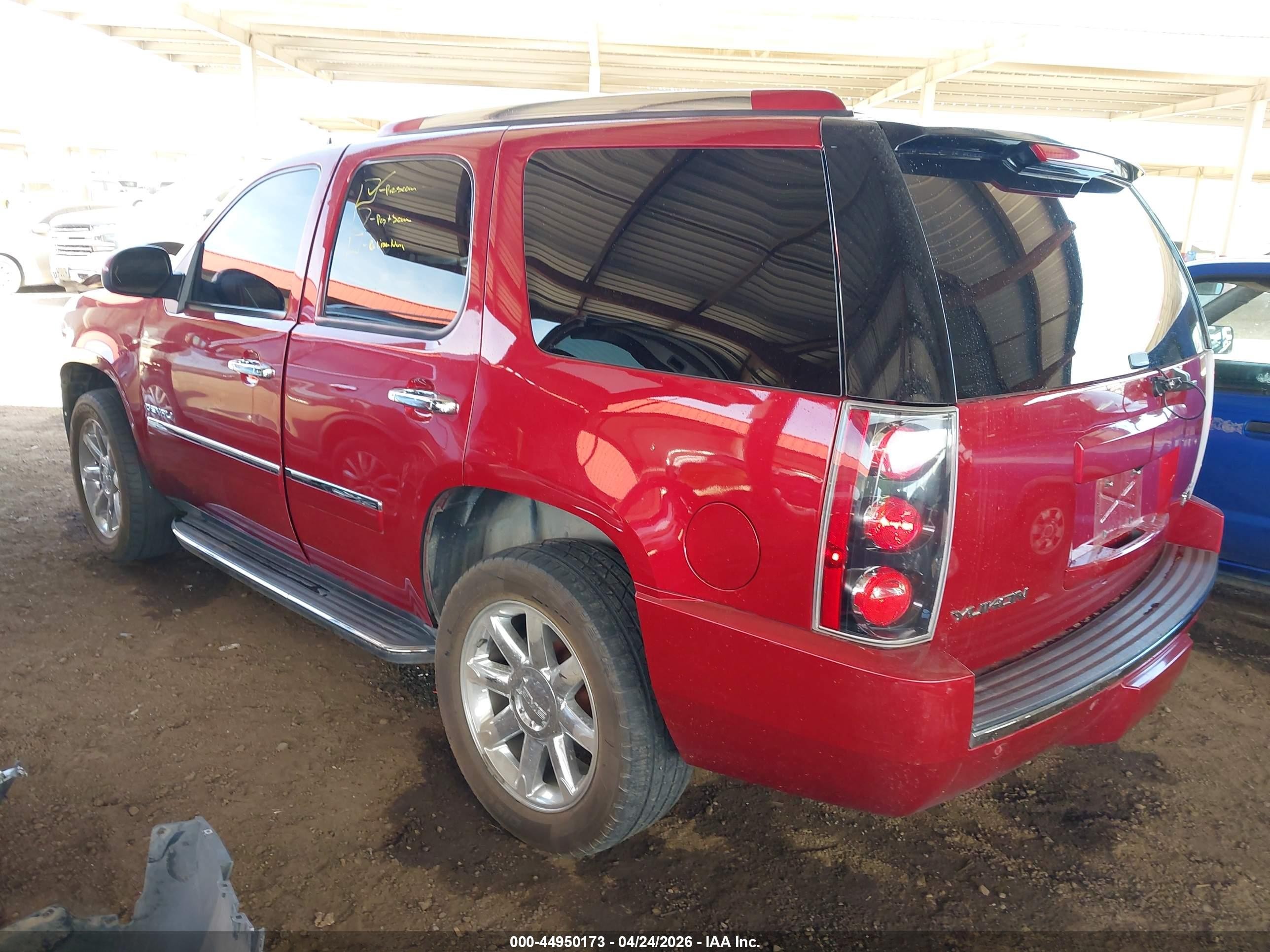 2013 Gmc Yukon Denali Red vin: 1GKS2EEF2DR312405