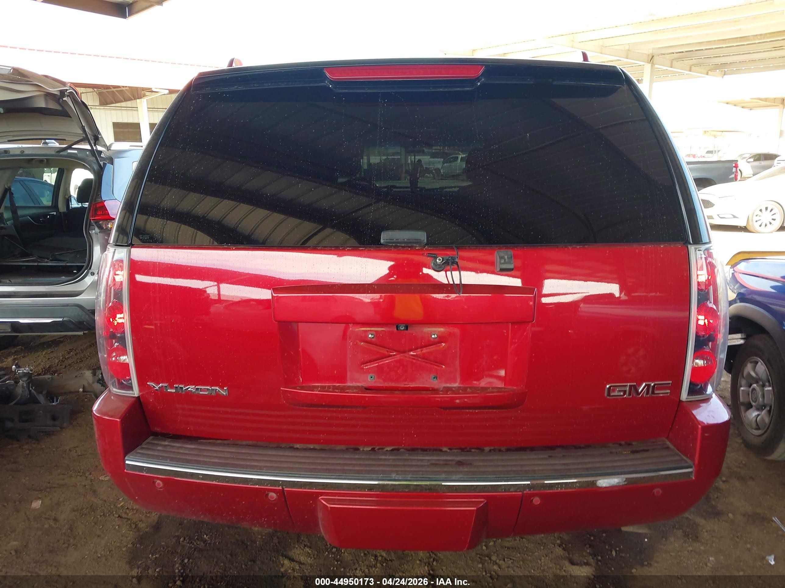 2013 Gmc Yukon Denali Red vin: 1GKS2EEF2DR312405