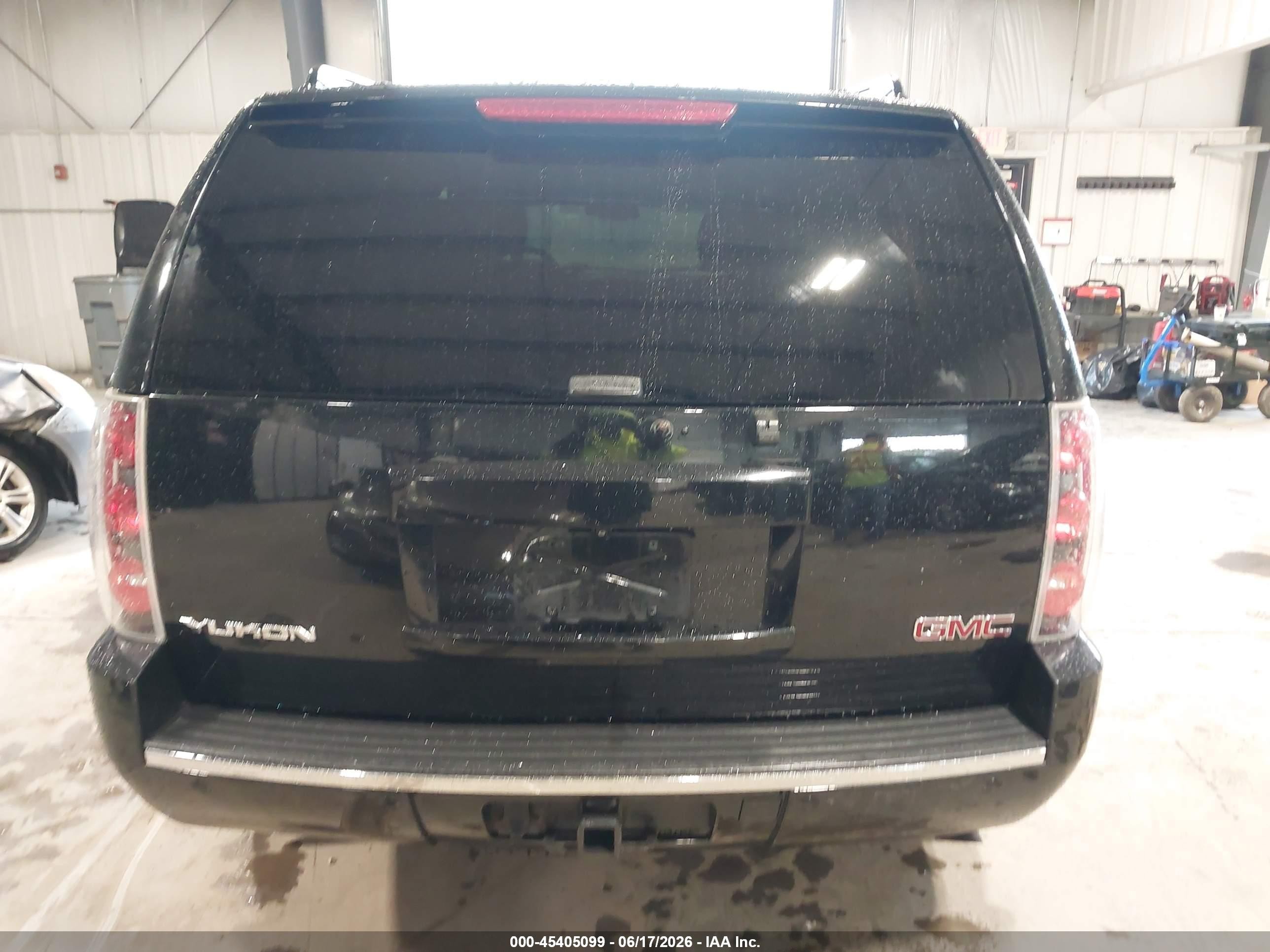 2013 Gmc Yukon Denali Black vin: 1GKS2EEF2DR318575