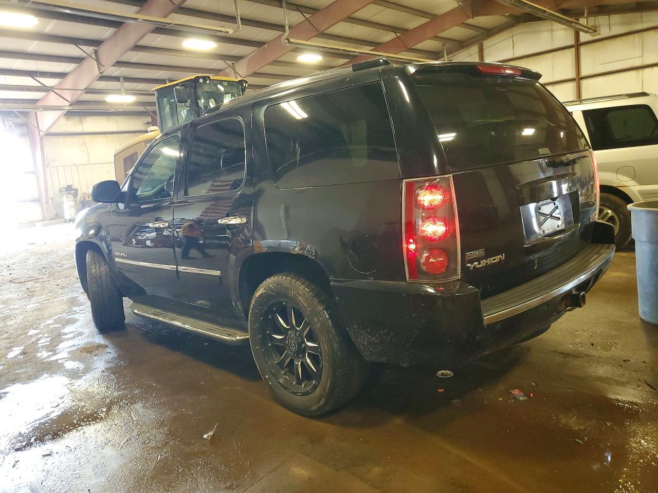 2011 Gmc Yukon Denali Черный vin: 1GKS2EEF3BR106605