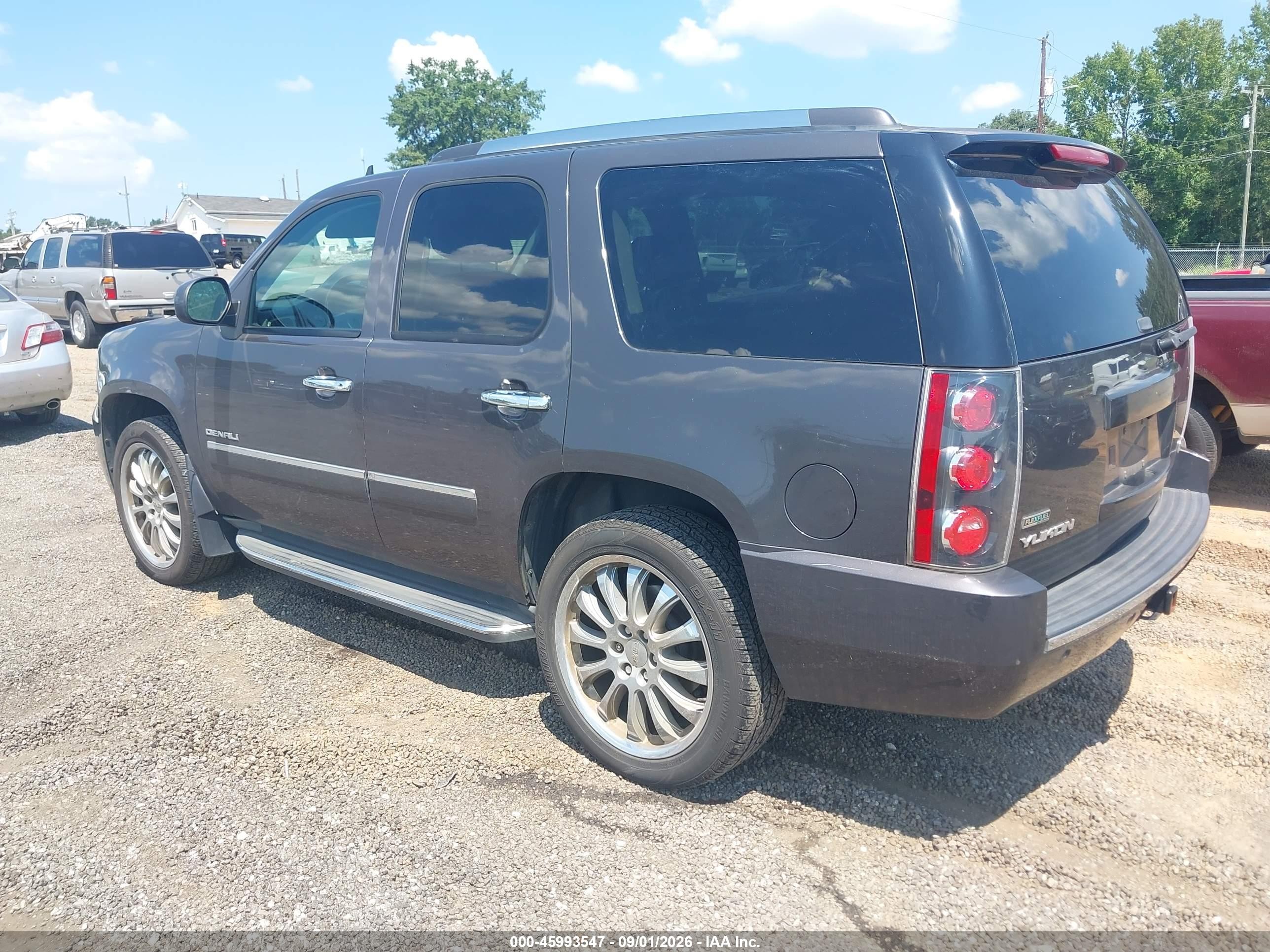 2011 Gmc Yukon Denali Light Blue vin: 1GKS2EEF3BR144562