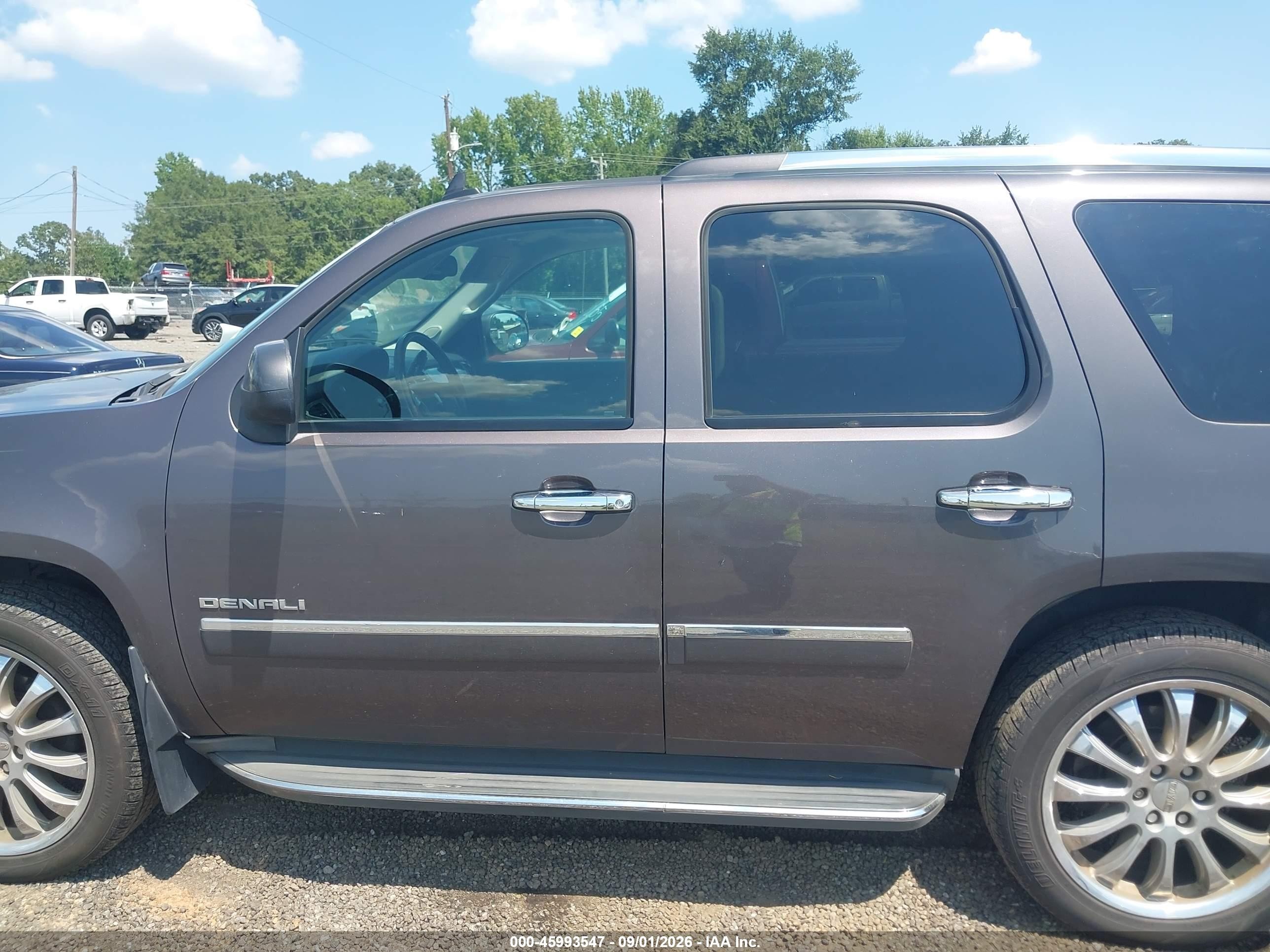 2011 Gmc Yukon Denali Light Blue vin: 1GKS2EEF3BR144562