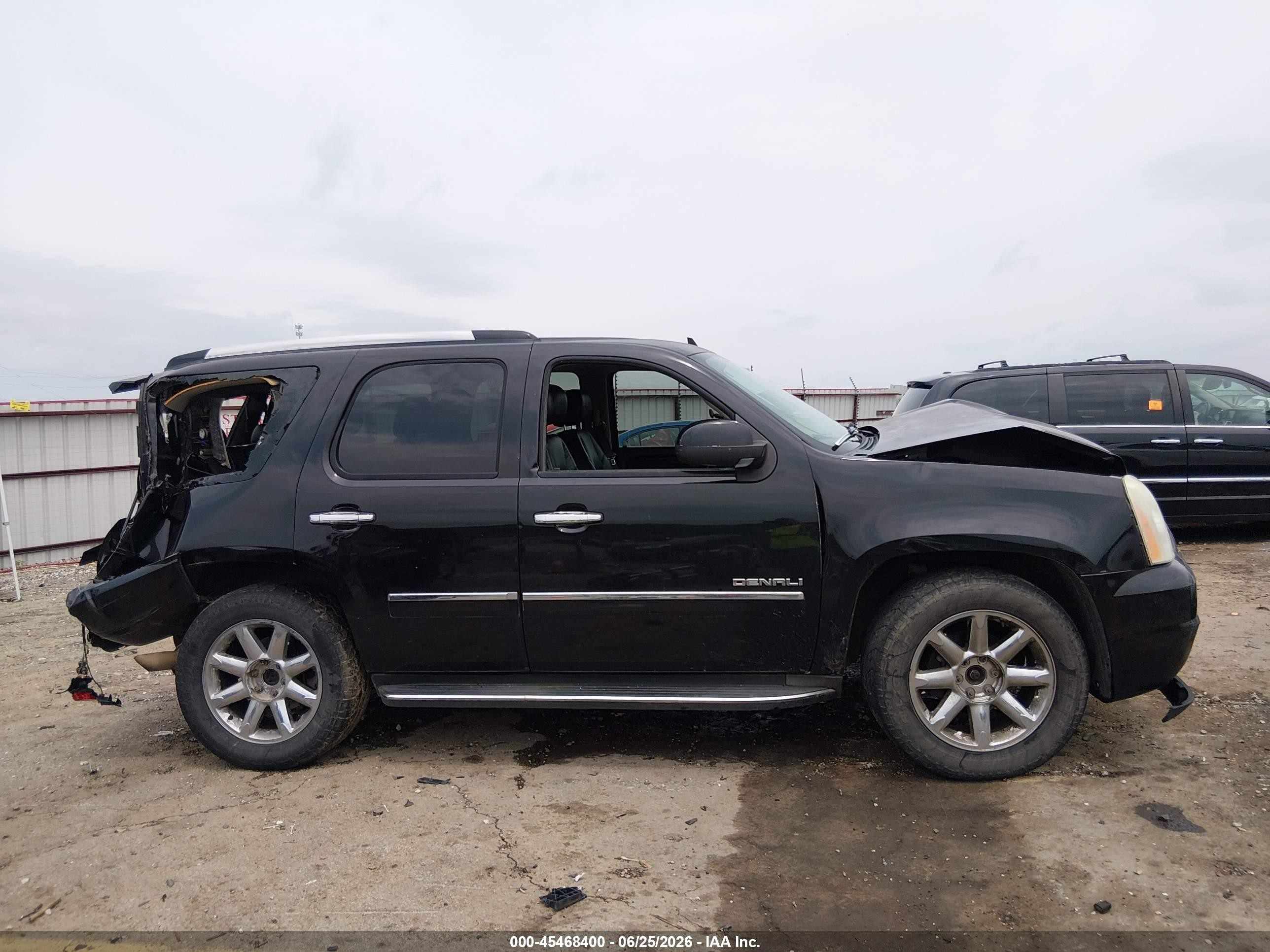 2011 Gmc Yukon Denali Black vin: 1GKS2EEF3BR168036
