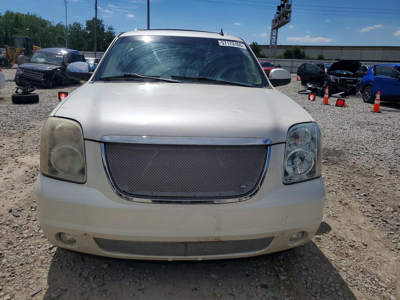 2011 Gmc Yukon Denali Cream vin: 1GKS2EEF3BR186911