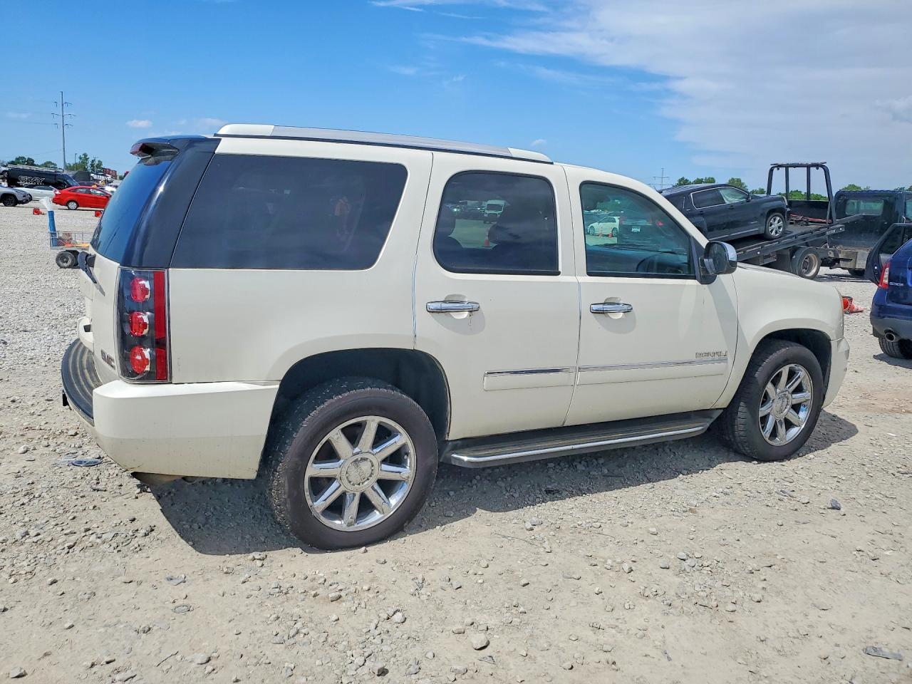 2011 Gmc Yukon Denali Cream vin: 1GKS2EEF3BR186911