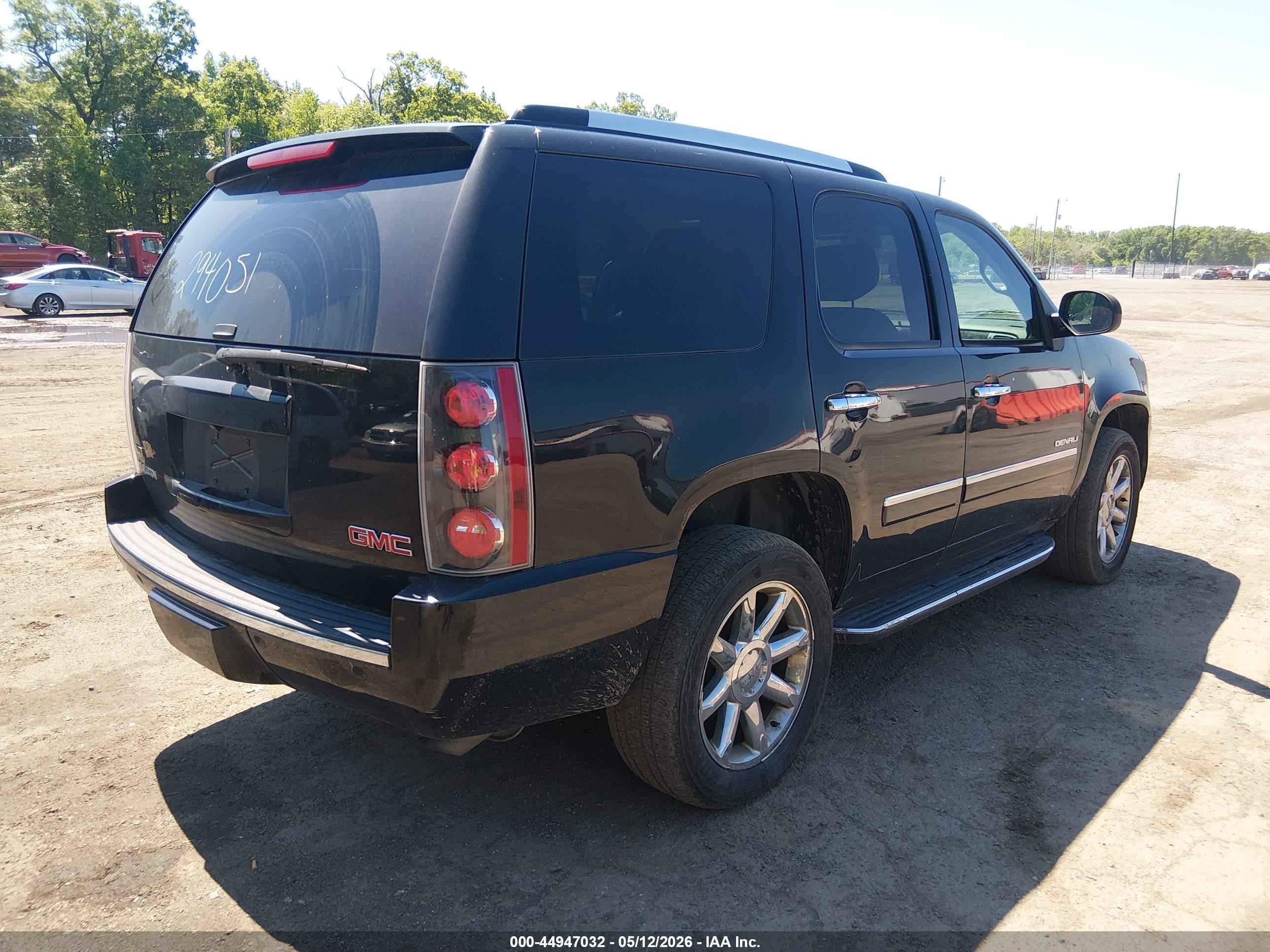 2011 Gmc Yukon Denali Black vin: 1GKS2EEF4BR294051