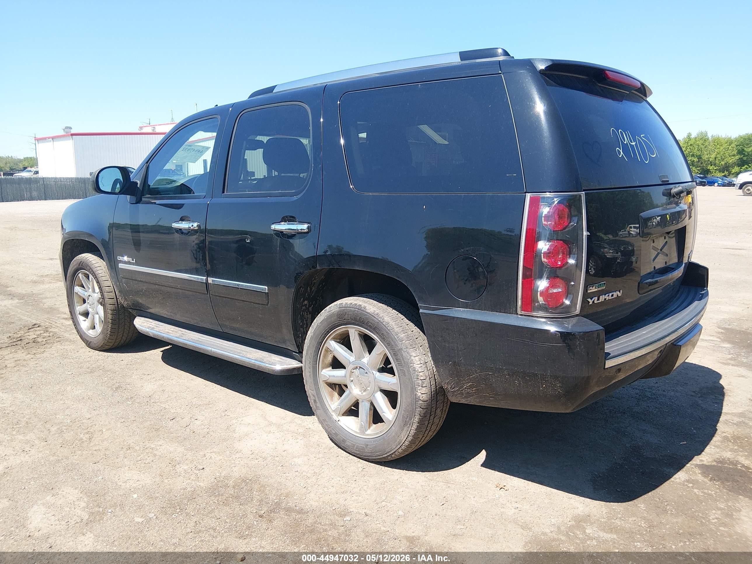 2011 Gmc Yukon Denali Black vin: 1GKS2EEF4BR294051