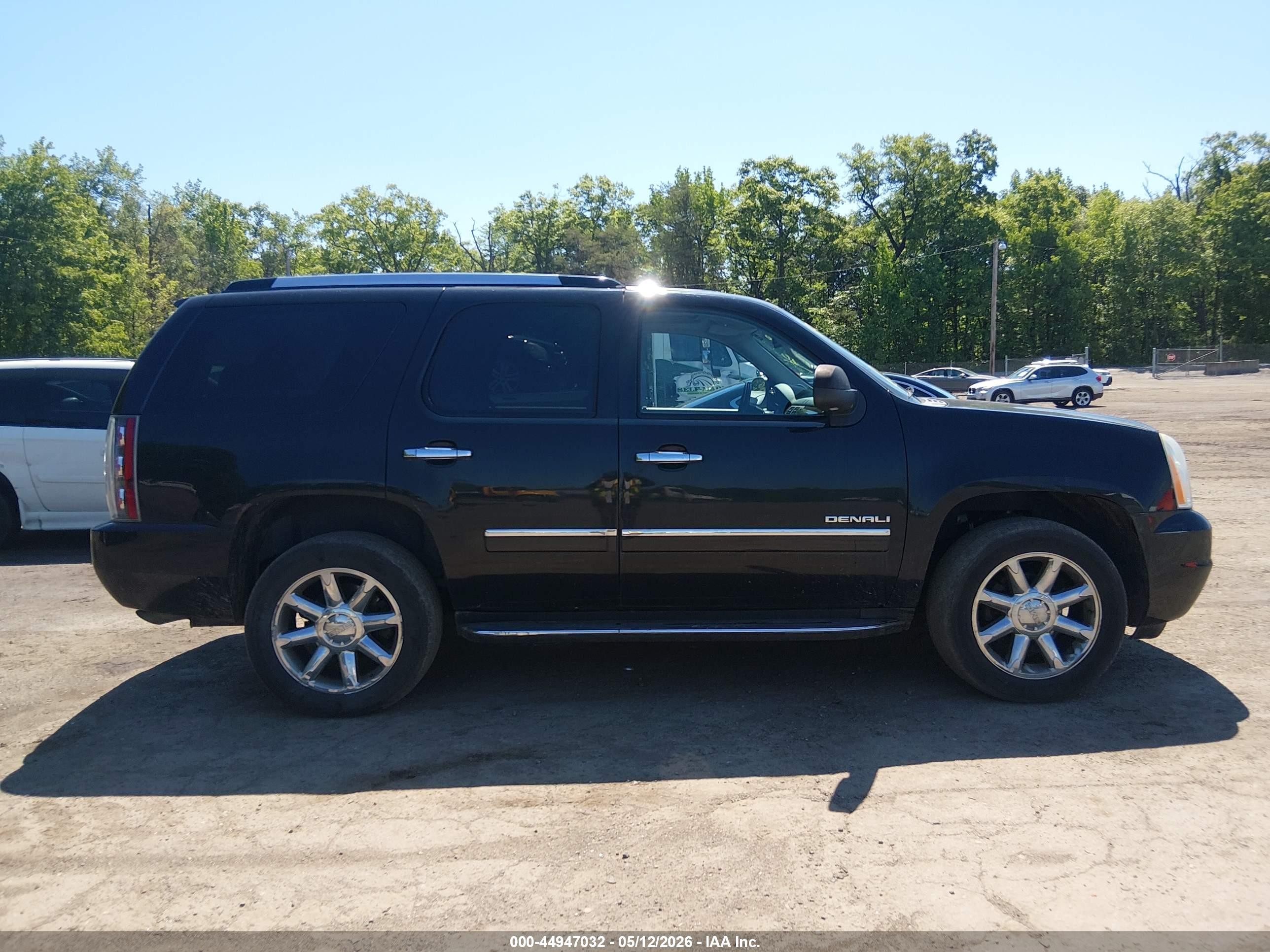 2011 Gmc Yukon Denali Black vin: 1GKS2EEF4BR294051