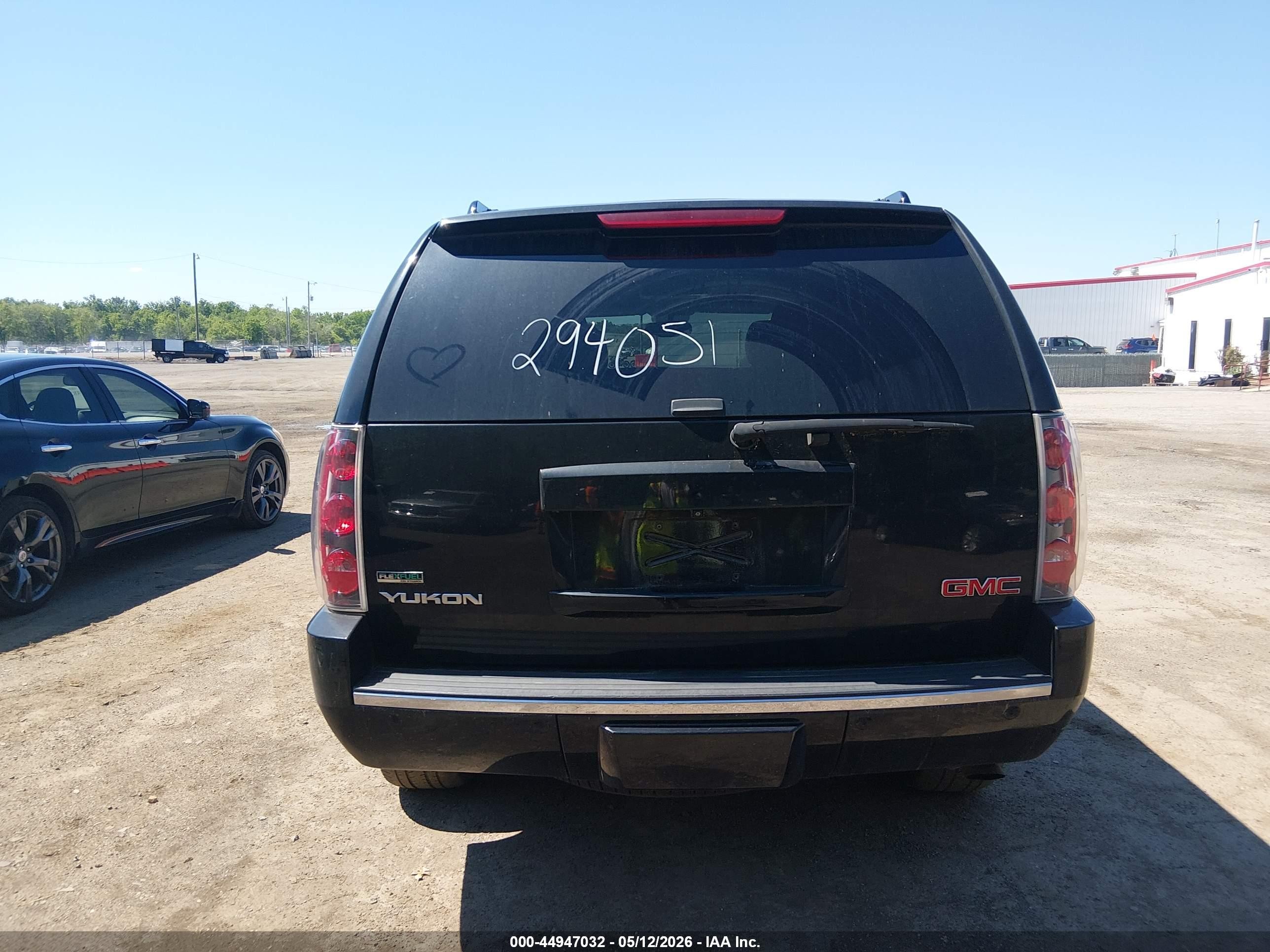 2011 Gmc Yukon Denali Black vin: 1GKS2EEF4BR294051
