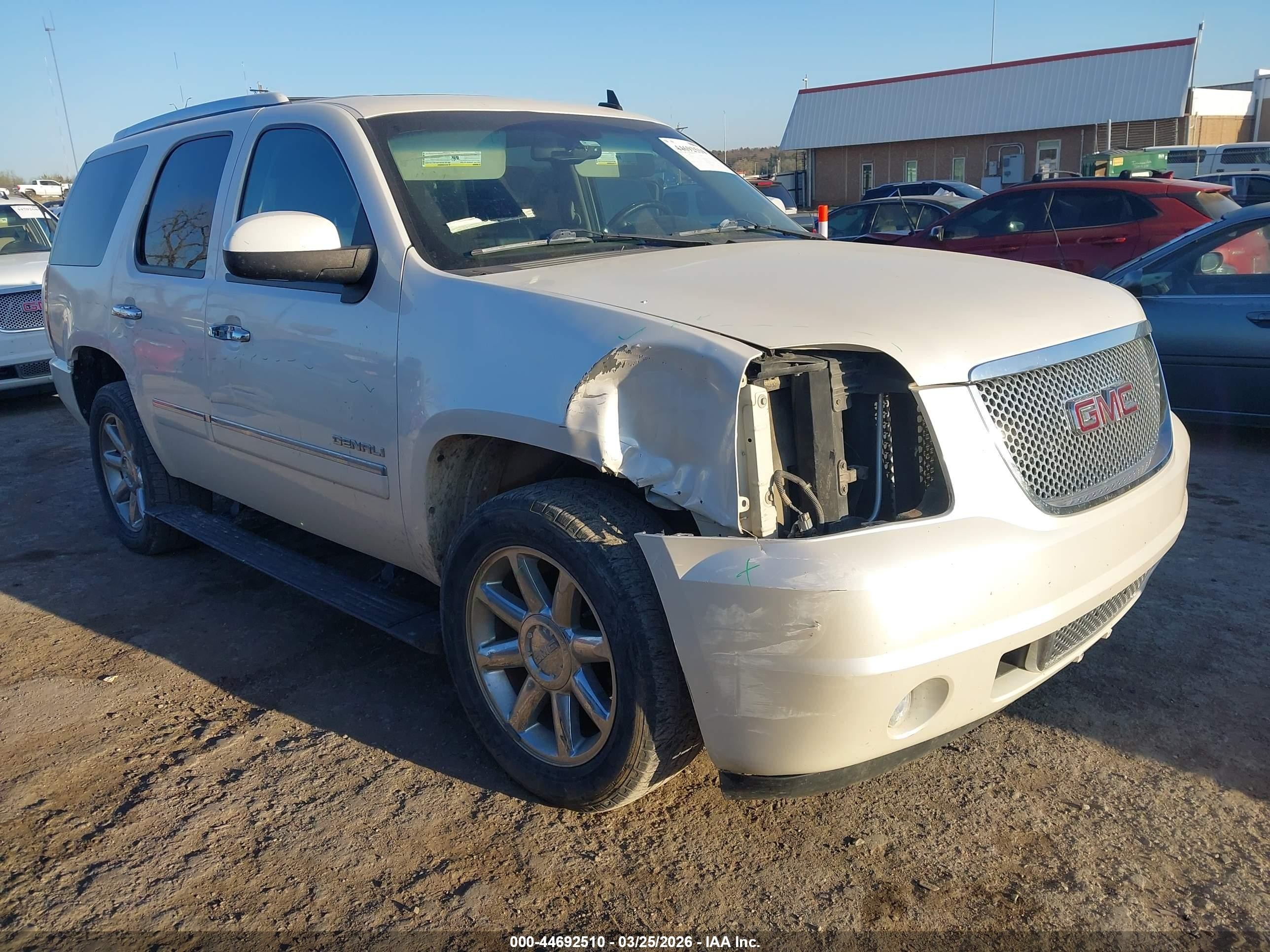 2011 Gmc Yukon Denali White vin: 1GKS2EEF4BR395543