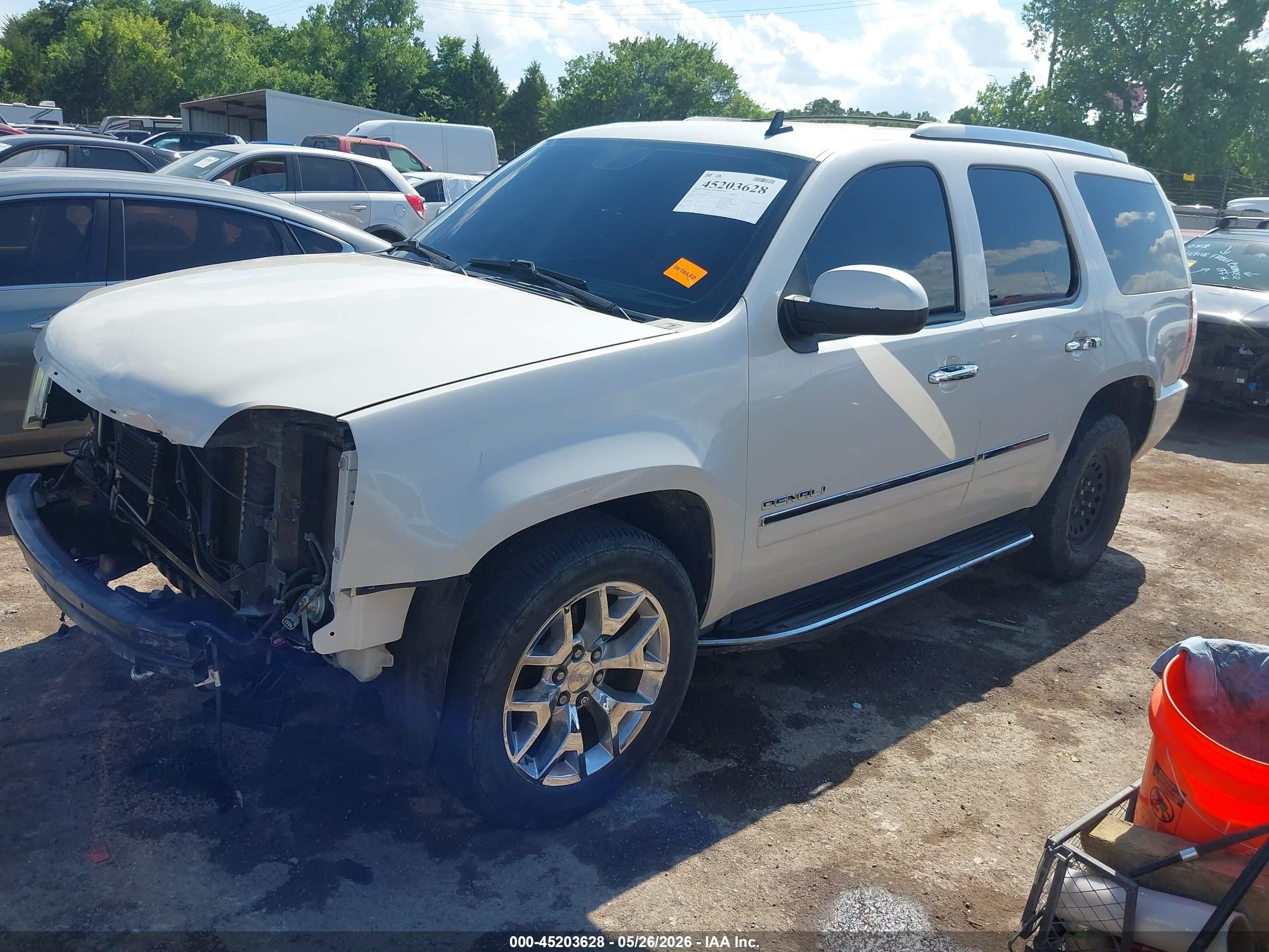 2012 Gmc Yukon Denali White vin: 1GKS2EEF4CR211459