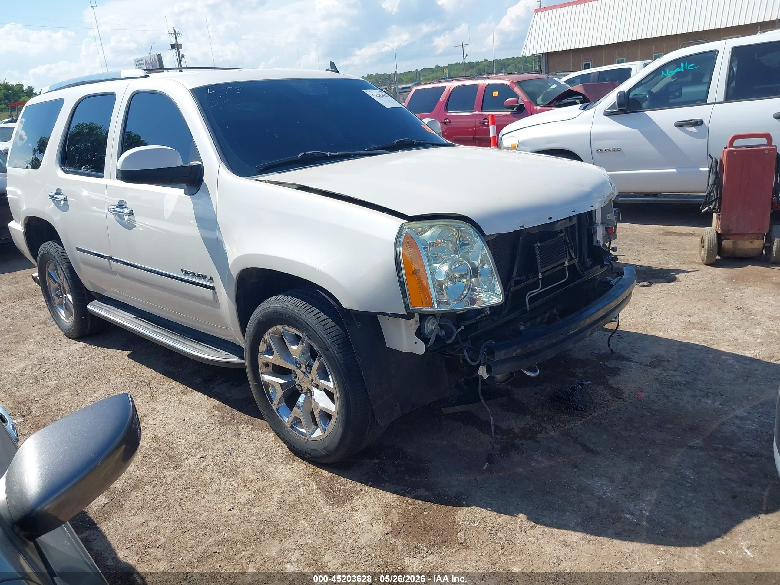 2012 Gmc Yukon Denali White vin: 1GKS2EEF4CR211459