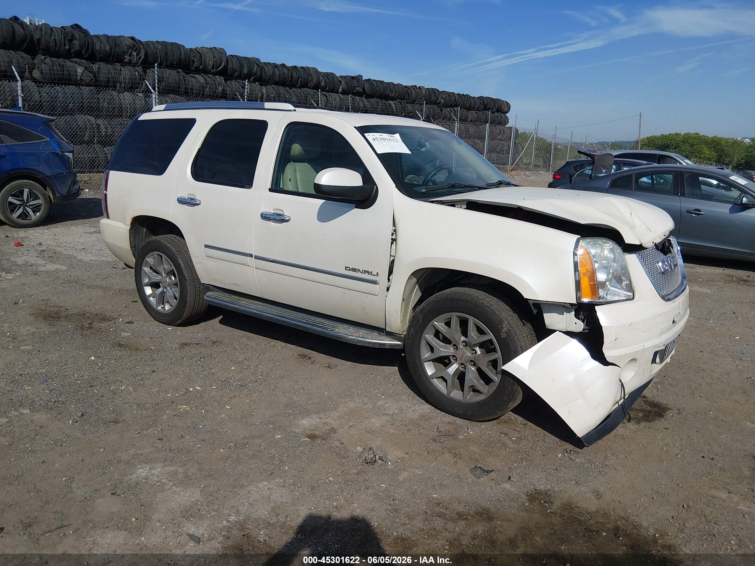 2011 Gmc Yukon Denali White vin: 1GKS2EEF5BR221058
