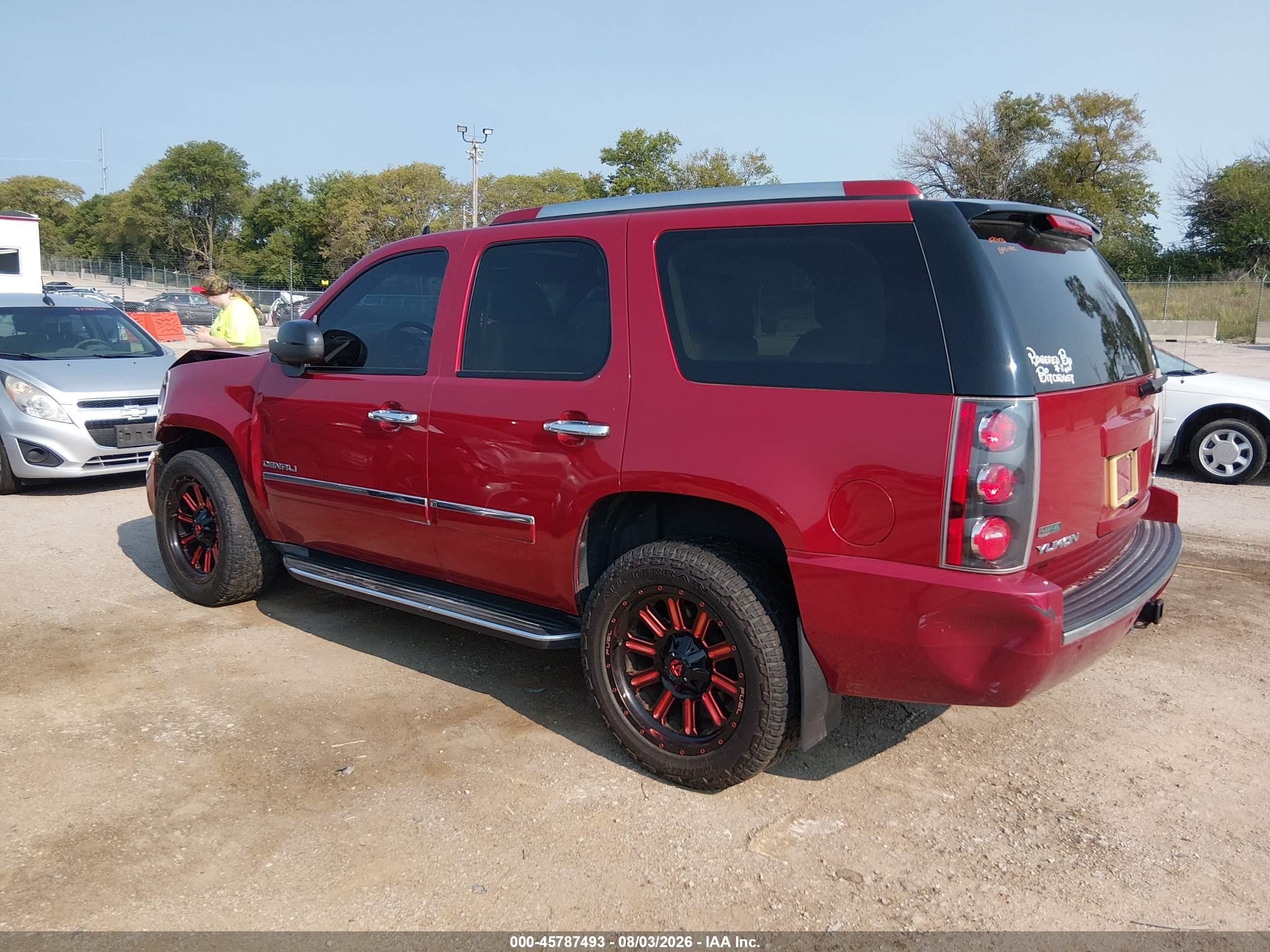 2012 Gmc Yukon Denali Red vin: 1GKS2EEF5CR165205