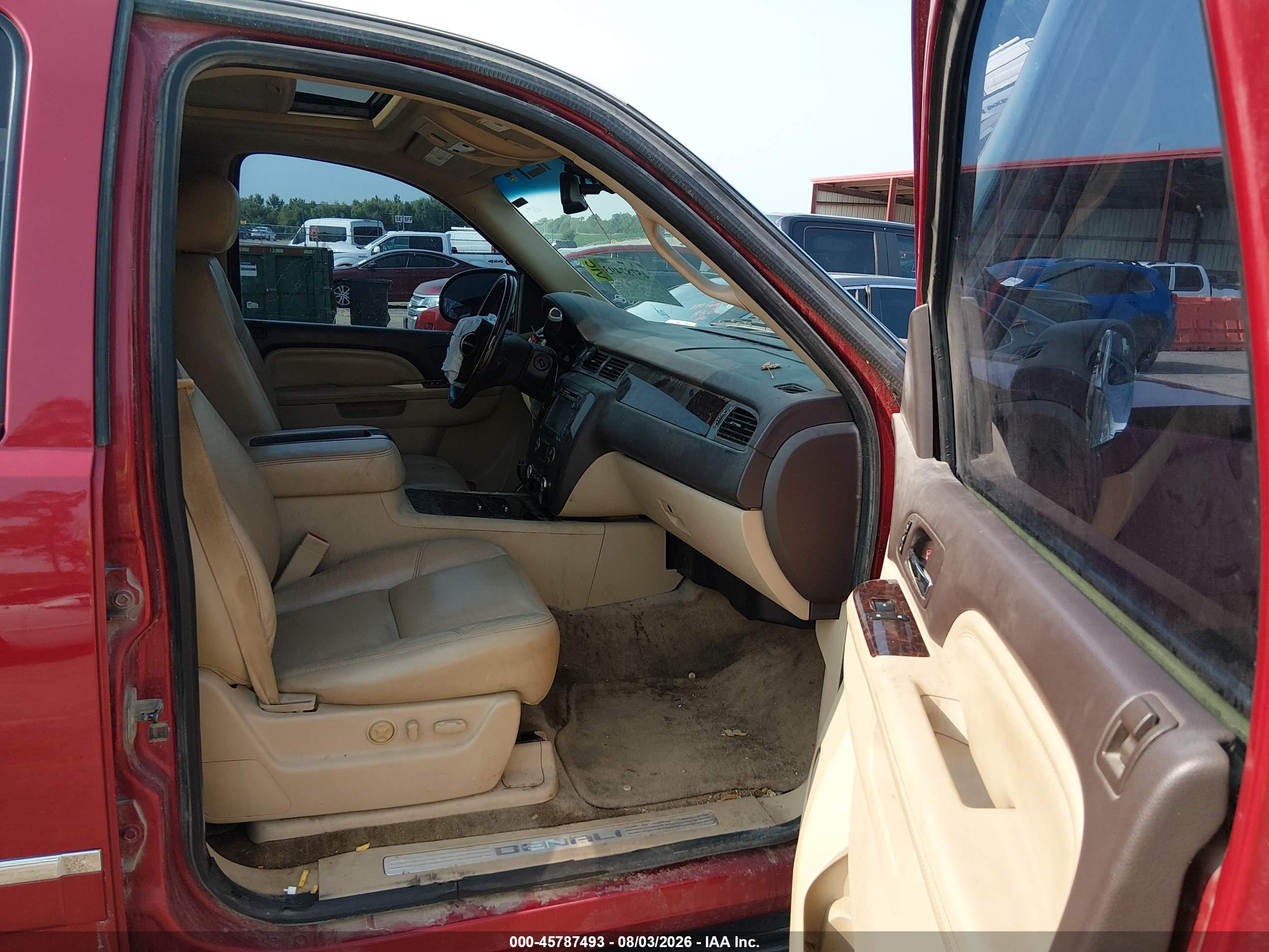 2012 Gmc Yukon Denali Red vin: 1GKS2EEF5CR165205