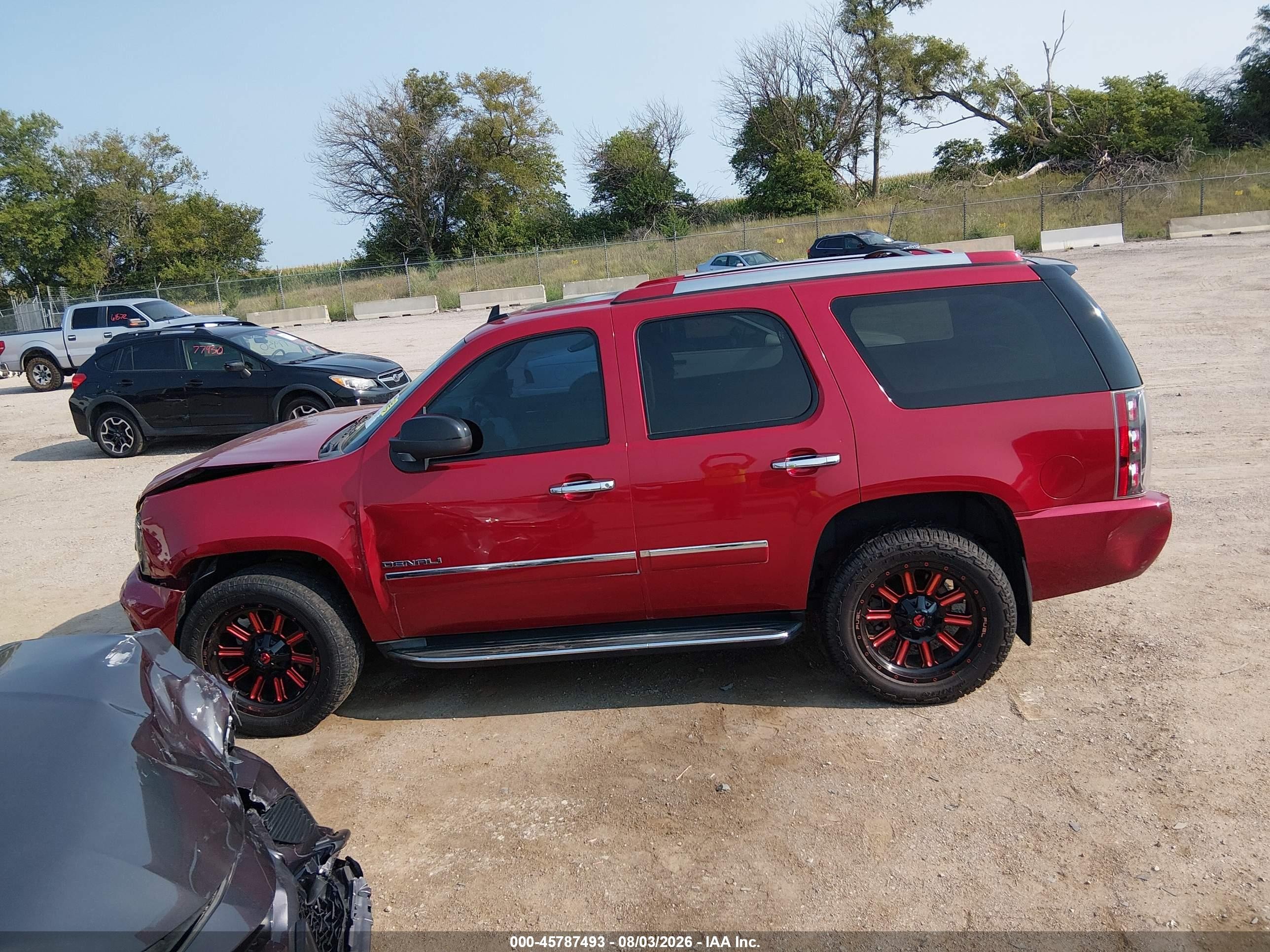 2012 Gmc Yukon Denali Red vin: 1GKS2EEF5CR165205