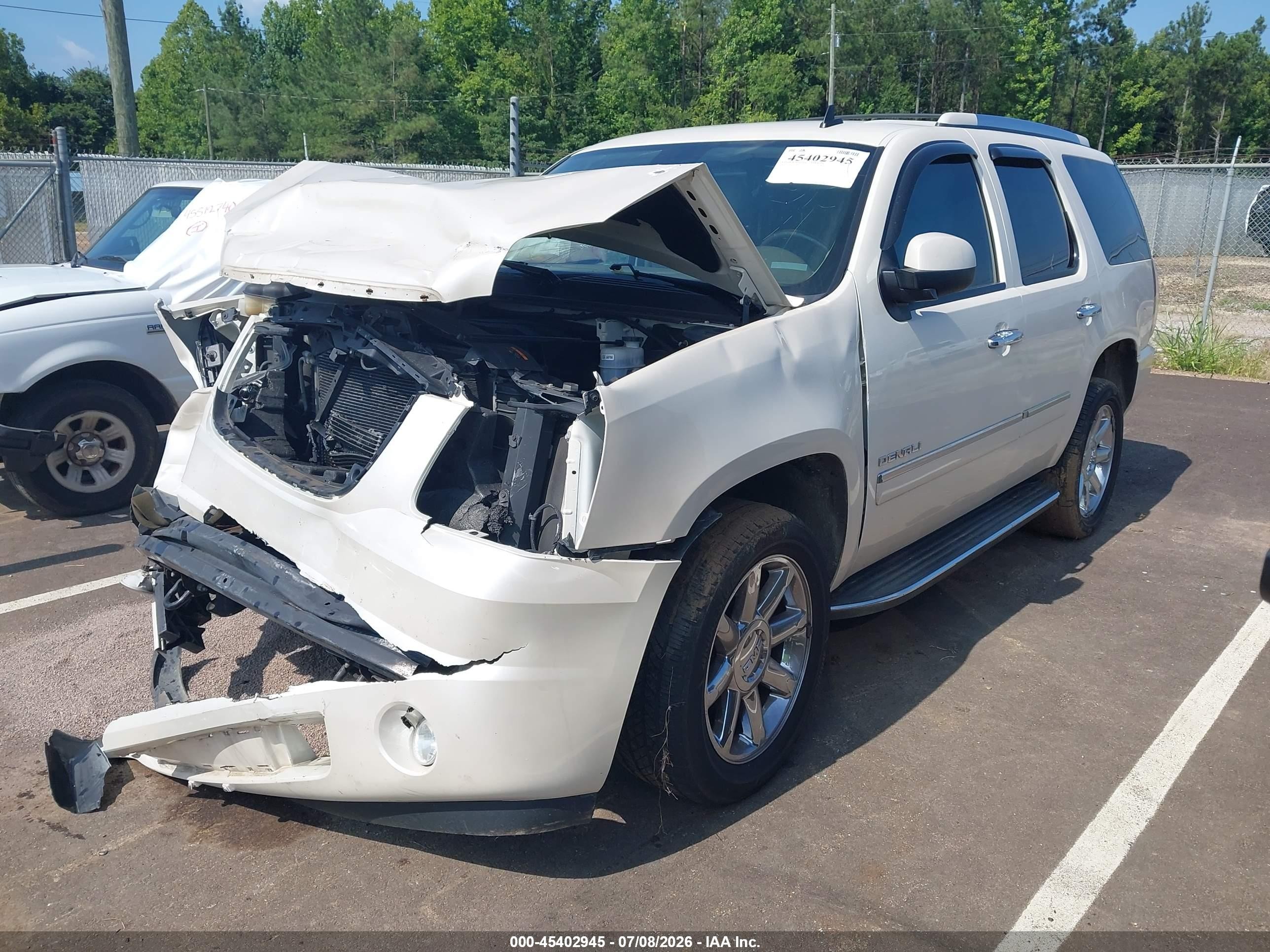 2013 Gmc Yukon Denali White vin: 1GKS2EEF5DR201167