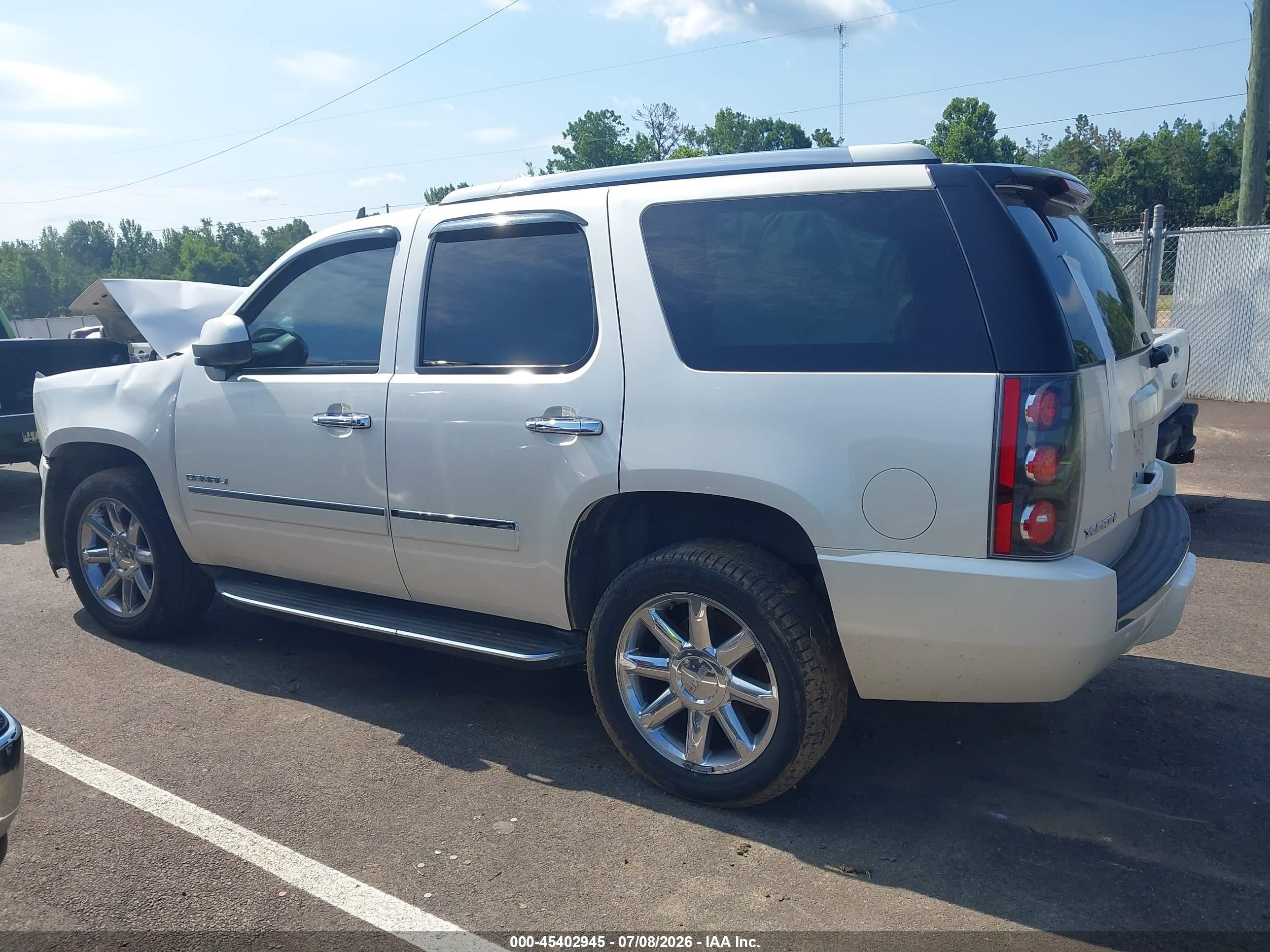 2013 Gmc Yukon Denali White vin: 1GKS2EEF5DR201167