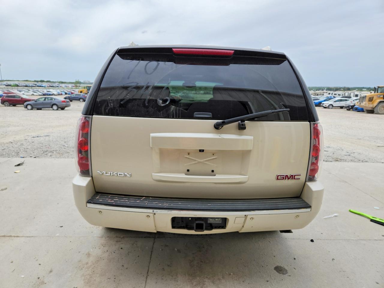 2014 Gmc Yukon Denali Белый vin: 1GKS2EEF5ER115729