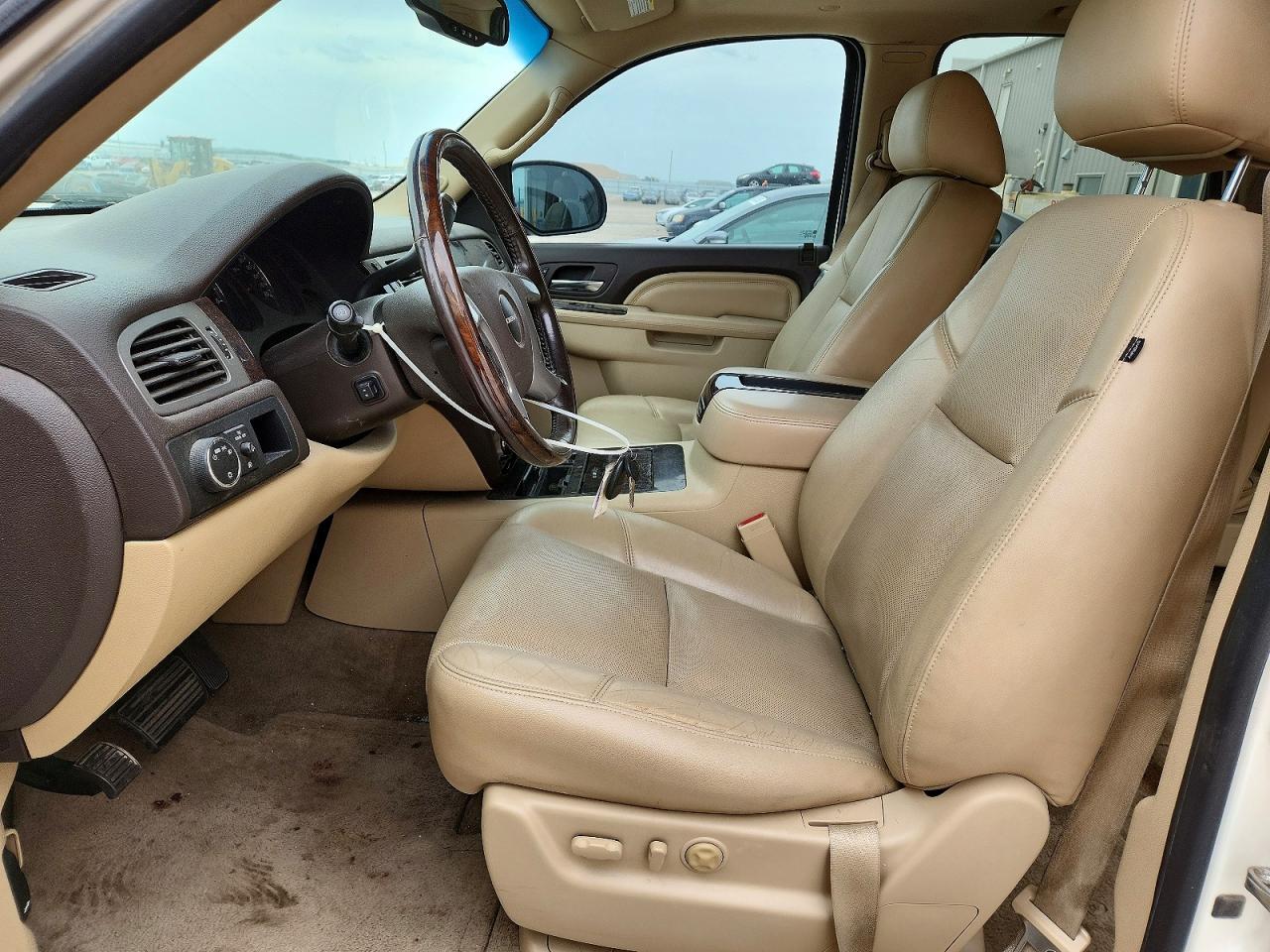 2014 Gmc Yukon Denali Белый vin: 1GKS2EEF5ER115729