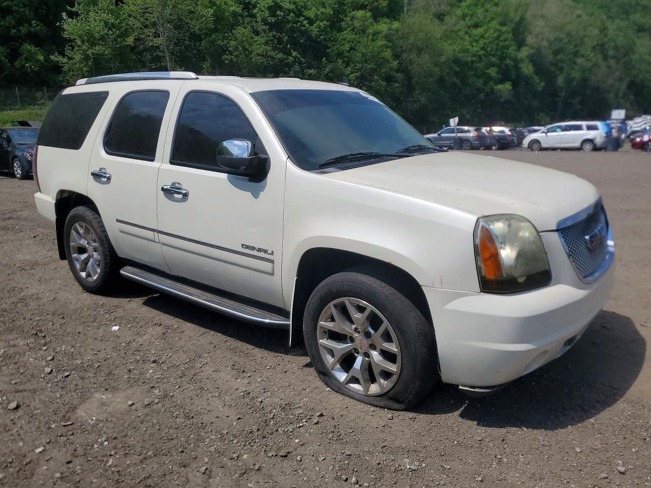 2011 Gmc Yukon Denali White vin: 1GKS2EEF6BR105870