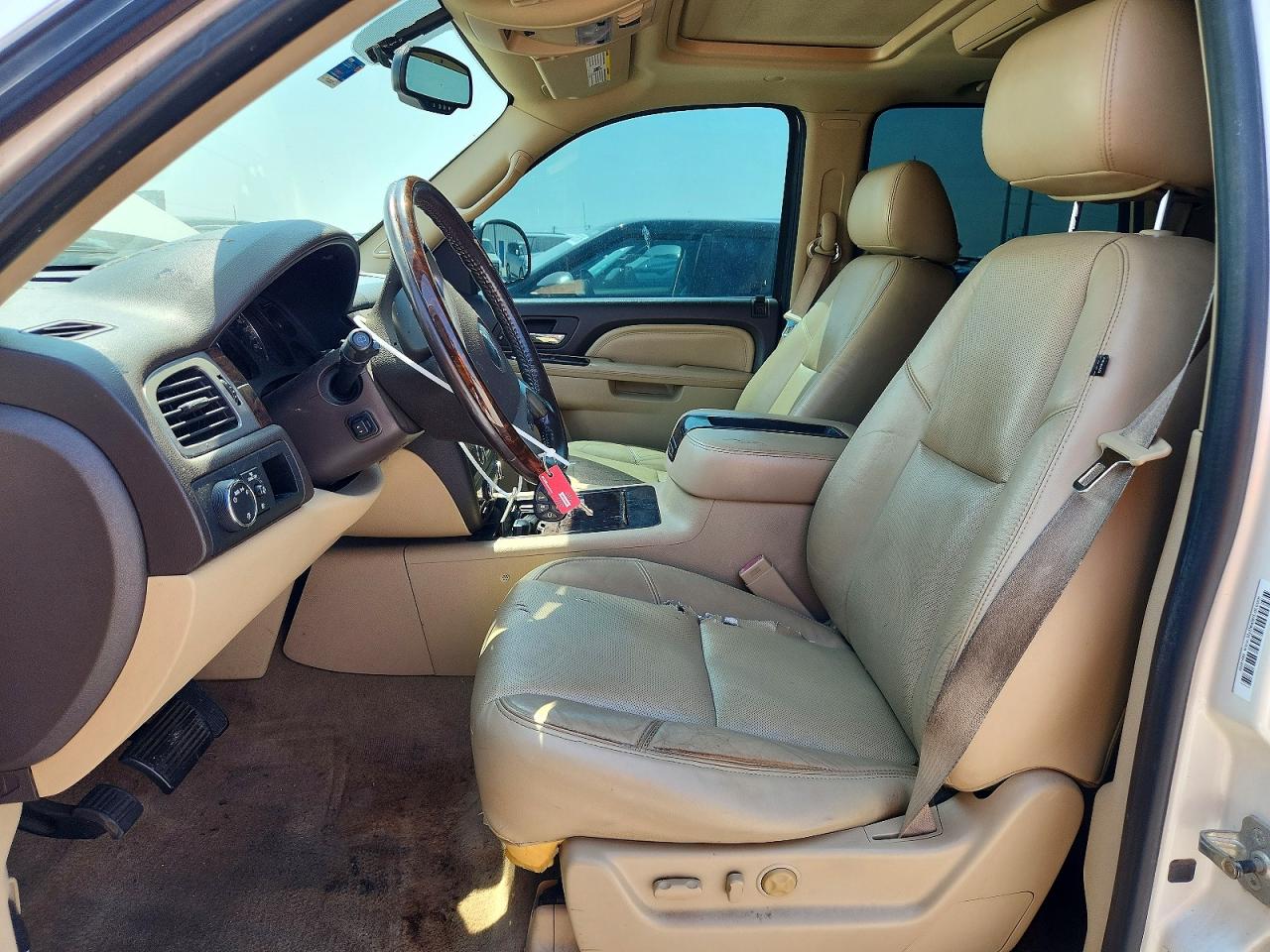 2011 Gmc Yukon Denali Beige vin: 1GKS2EEF6BR202874