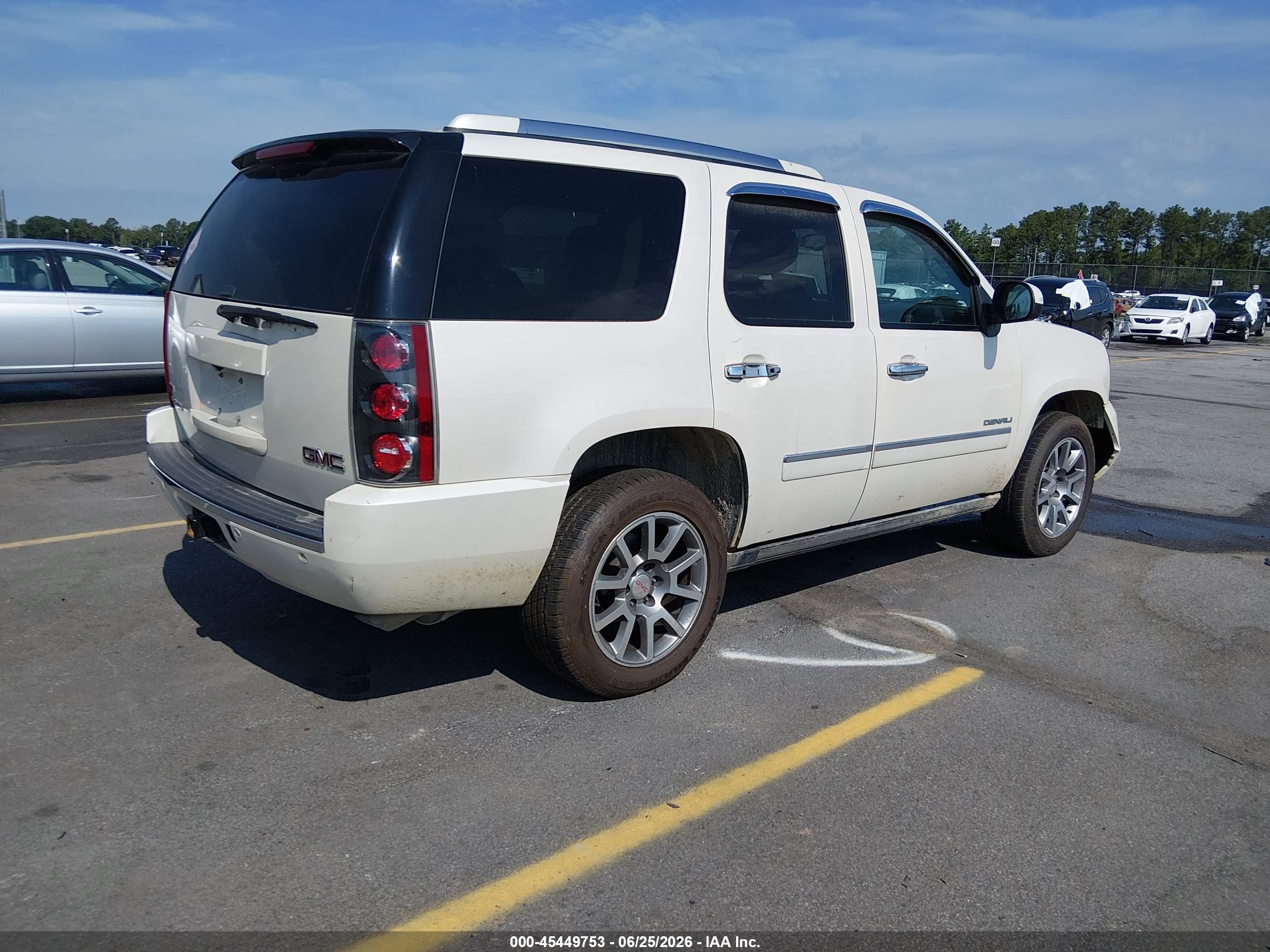 2011 Gmc Yukon Denali White vin: 1GKS2EEF6BR206830
