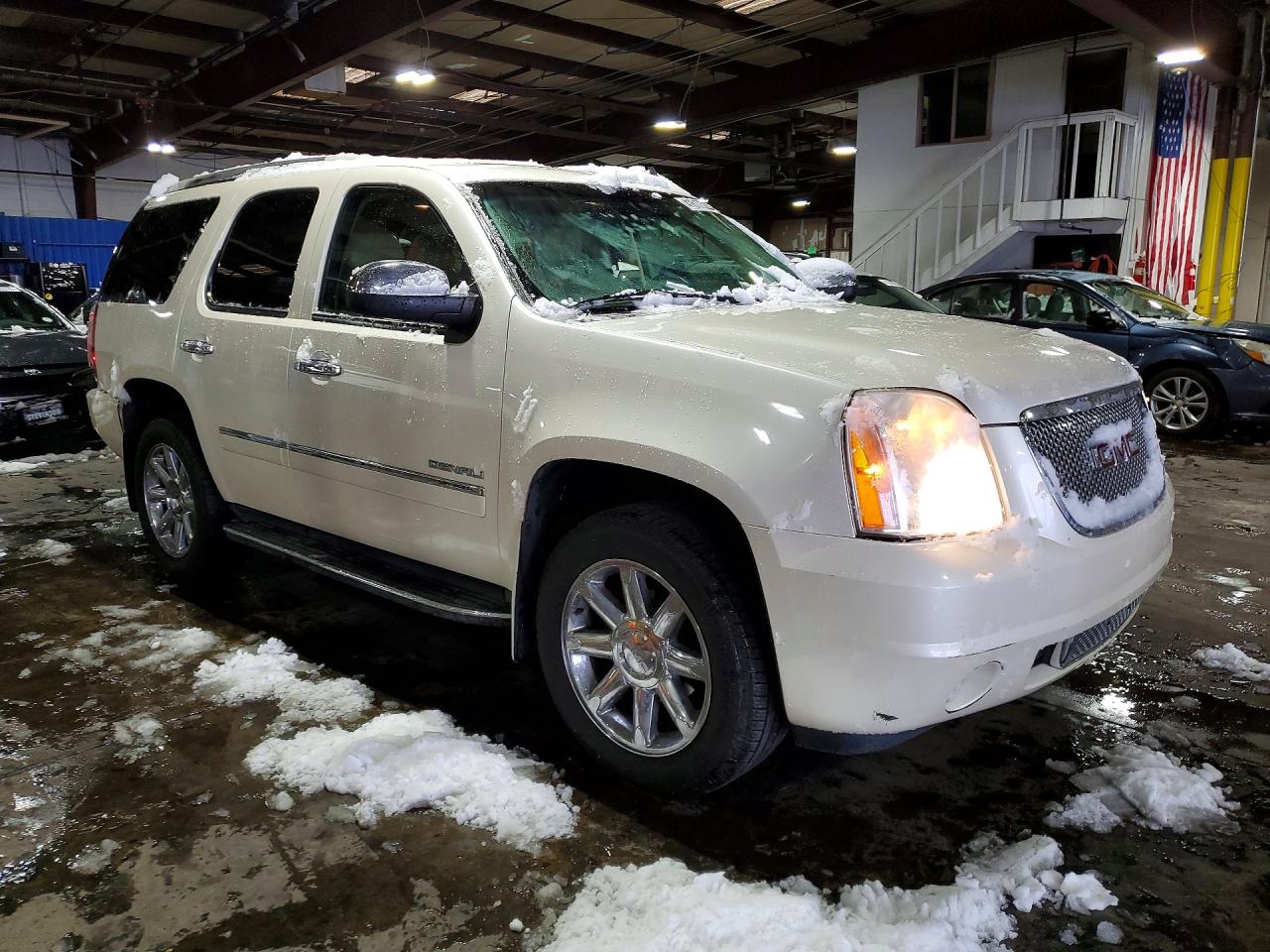 2011 Gmc Yukon Denali White vin: 1GKS2EEF6BR257308
