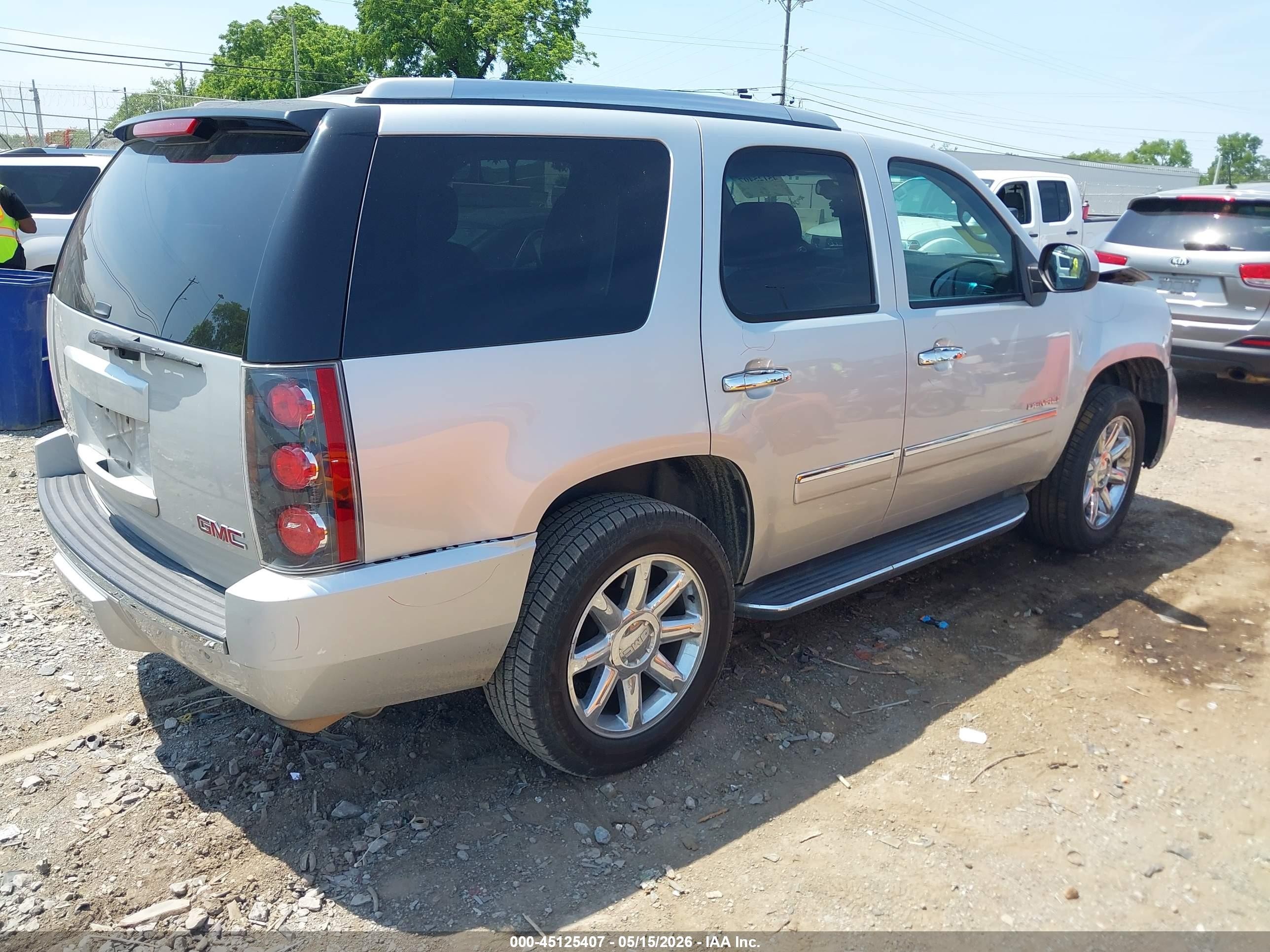 2011 Gmc Yukon Denali Silver vin: 1GKS2EEF6BR292530