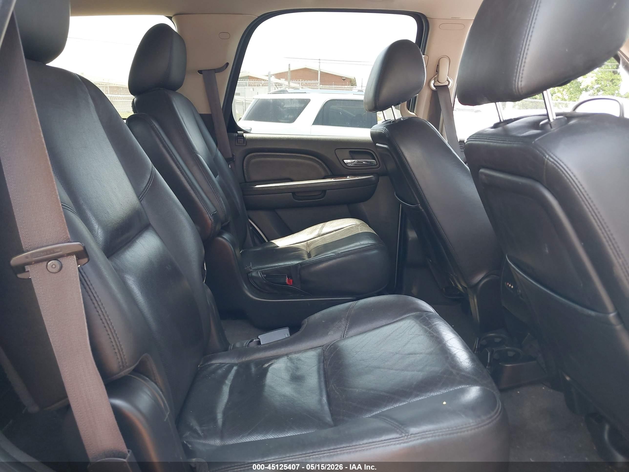 2011 Gmc Yukon Denali Silver vin: 1GKS2EEF6BR292530