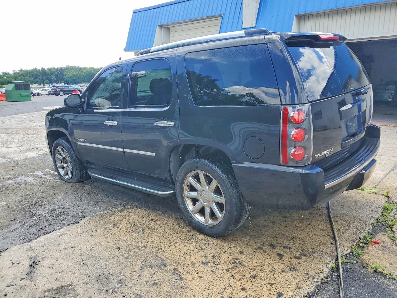 2011 Gmc Yukon Denali Black vin: 1GKS2EEF6BR340124