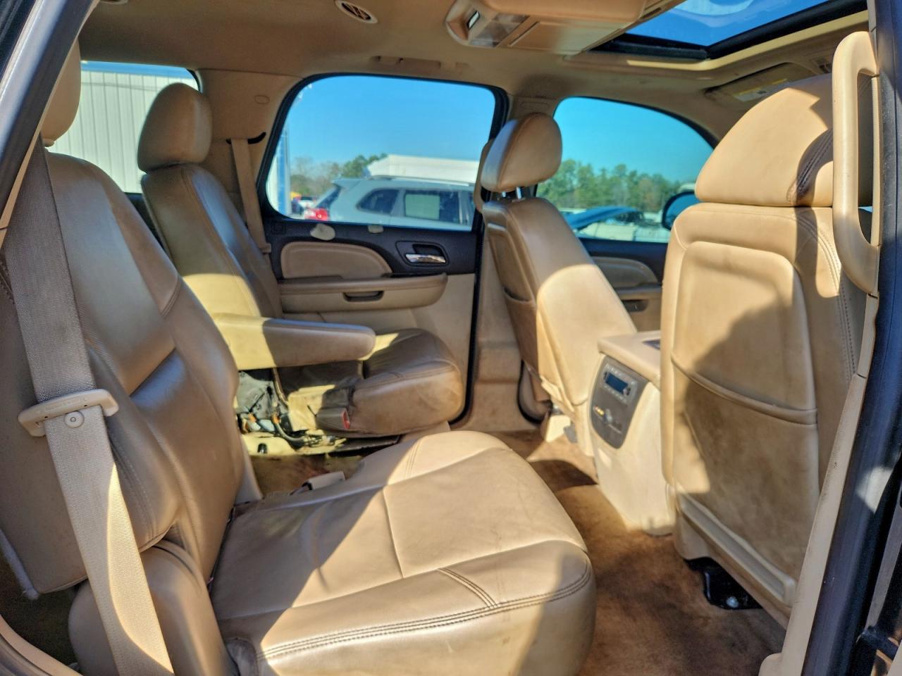 2011 Gmc Yukon Denali Black vin: 1GKS2EEF6BR375746