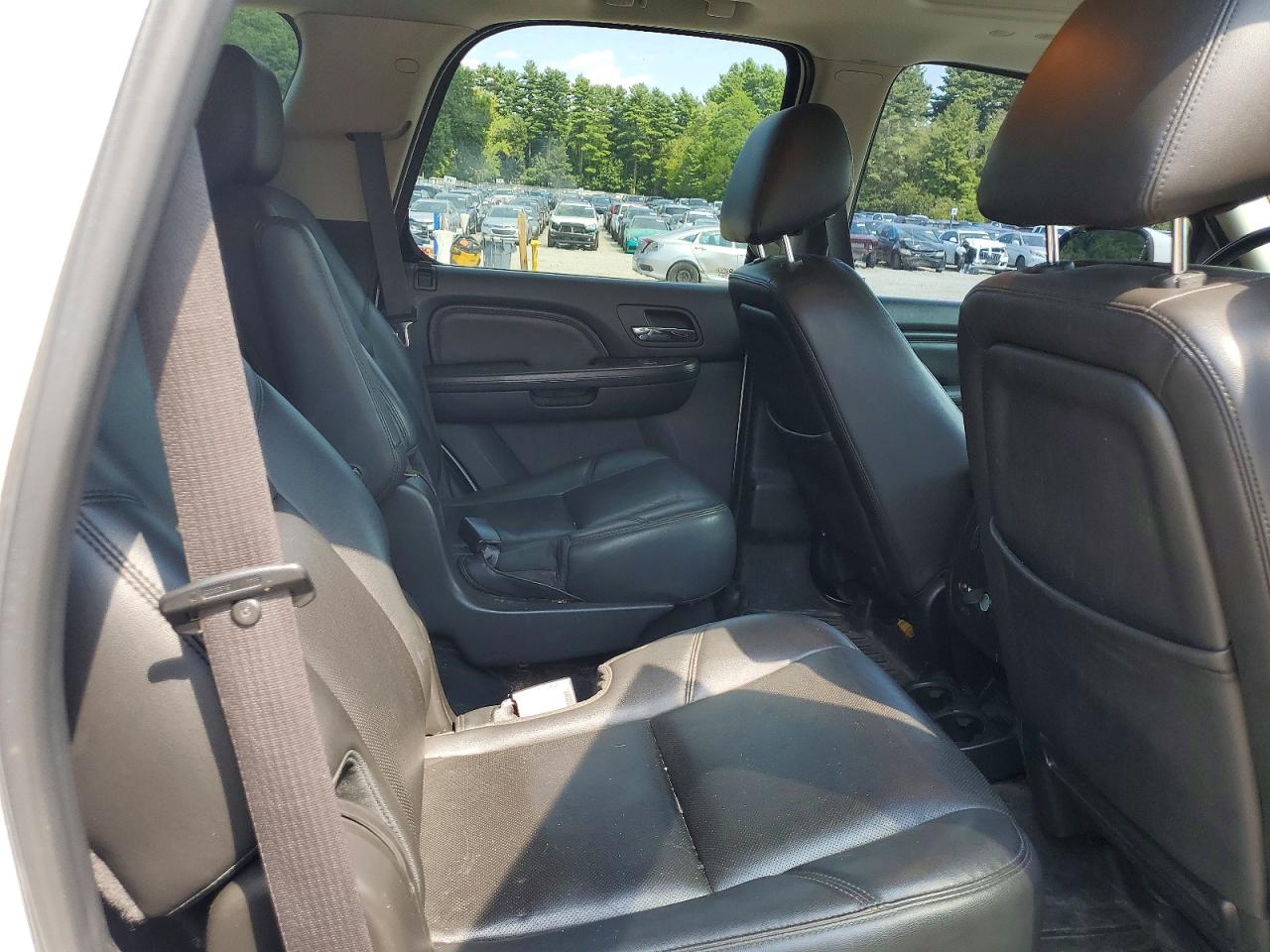 2012 Gmc Yukon Denali White vin: 1GKS2EEF6CR314737