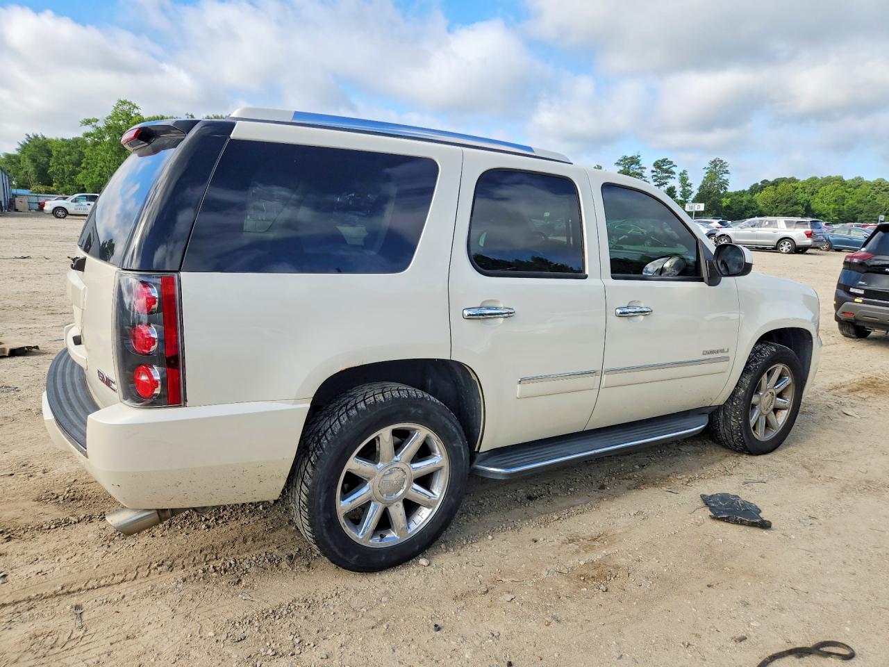 2014 Gmc Yukon Denali White vin: 1GKS2EEF6ER222238