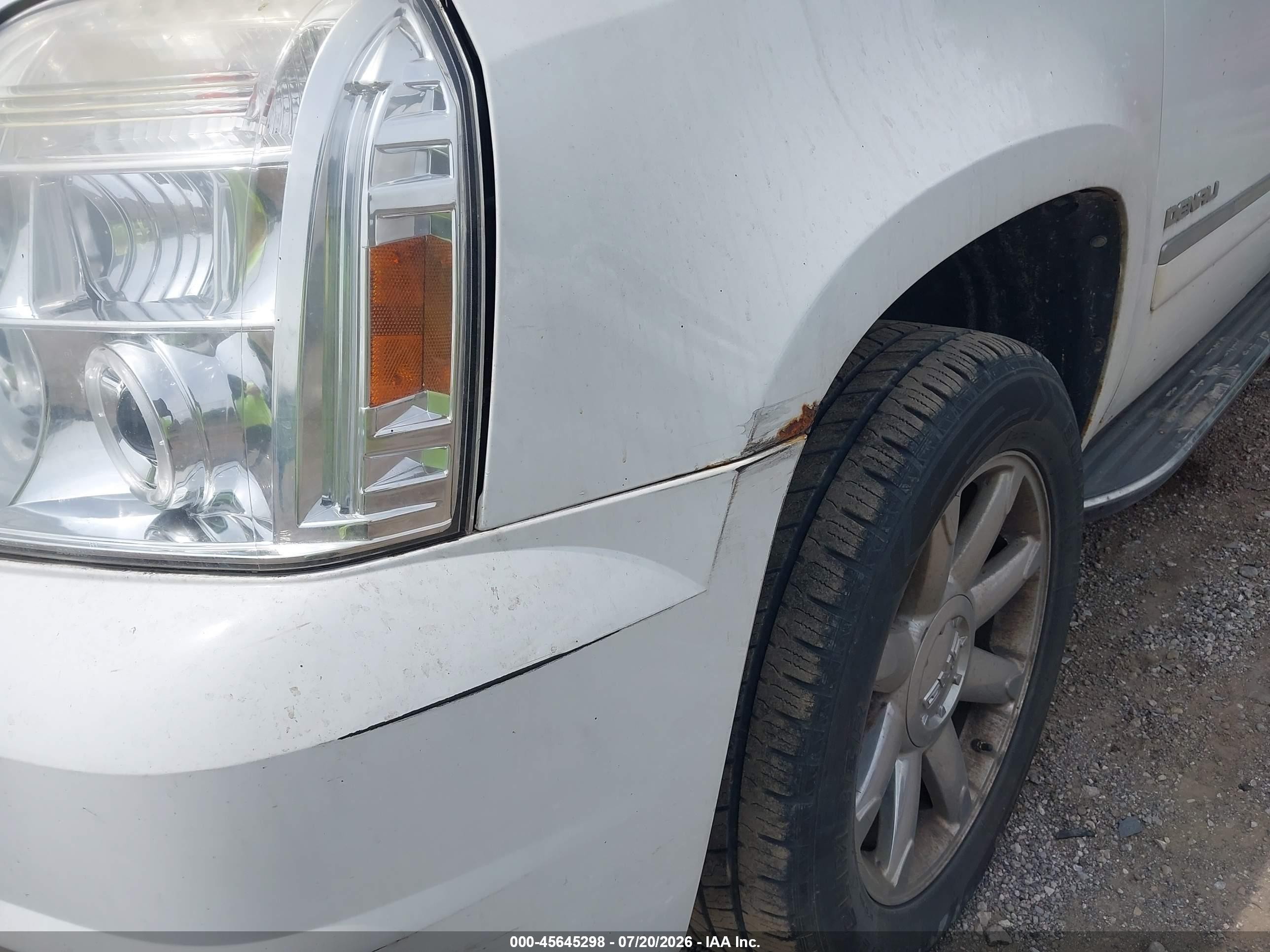 2011 Gmc Yukon Denali White vin: 1GKS2EEF7BR252215