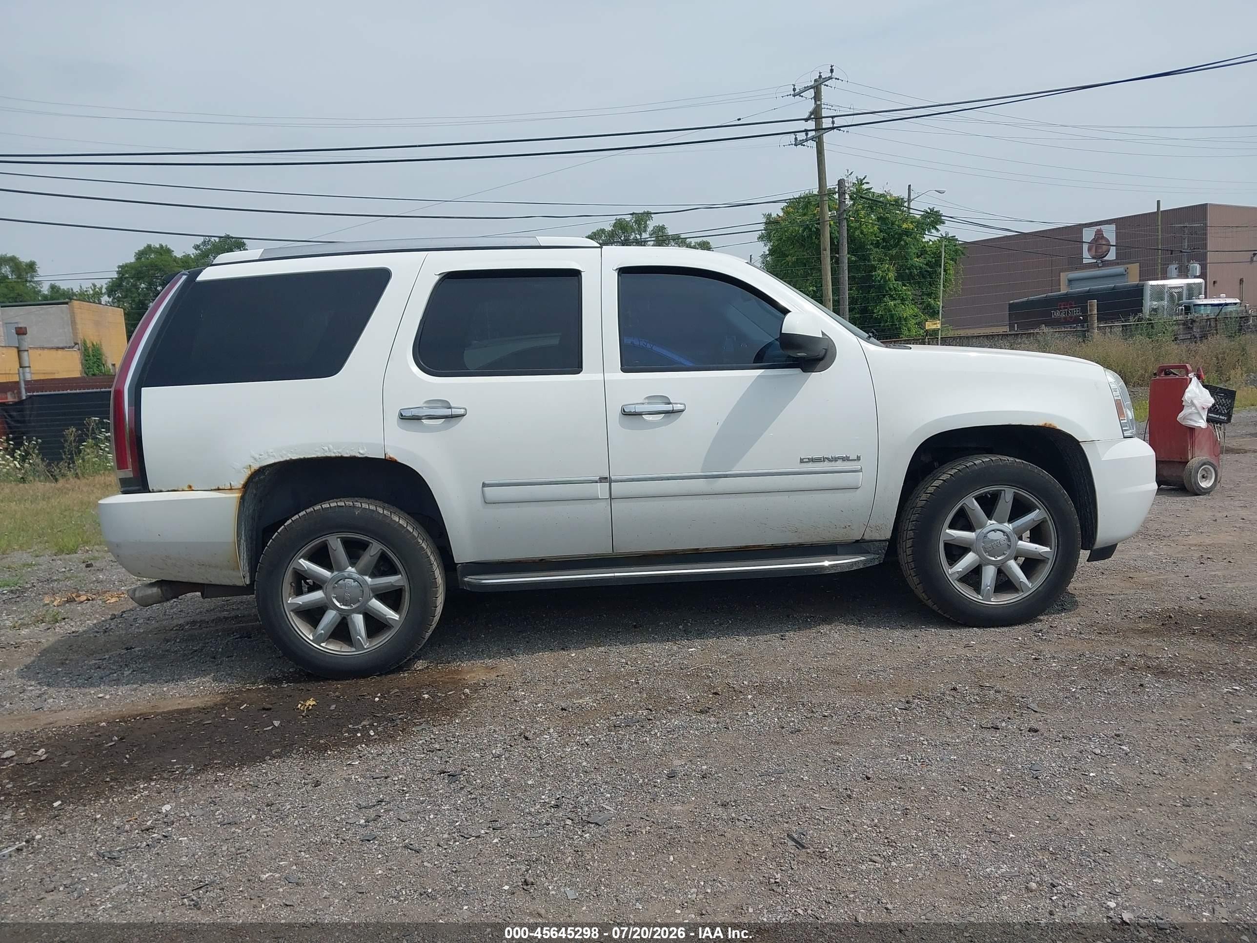 2011 Gmc Yukon Denali White vin: 1GKS2EEF7BR252215