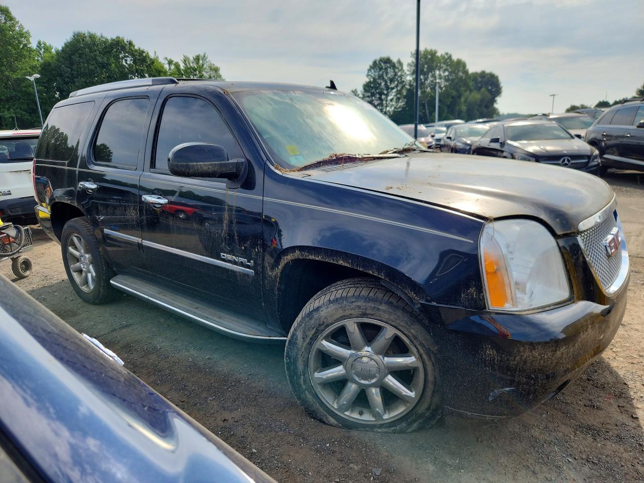 2012 Gmc Yukon Denali Black vin: 1GKS2EEF7CR297236