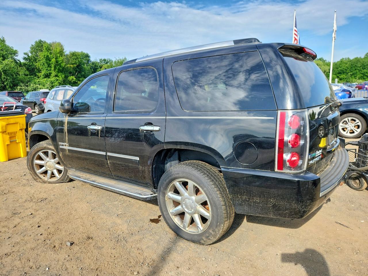 2012 Gmc Yukon Denali Black vin: 1GKS2EEF7CR297236