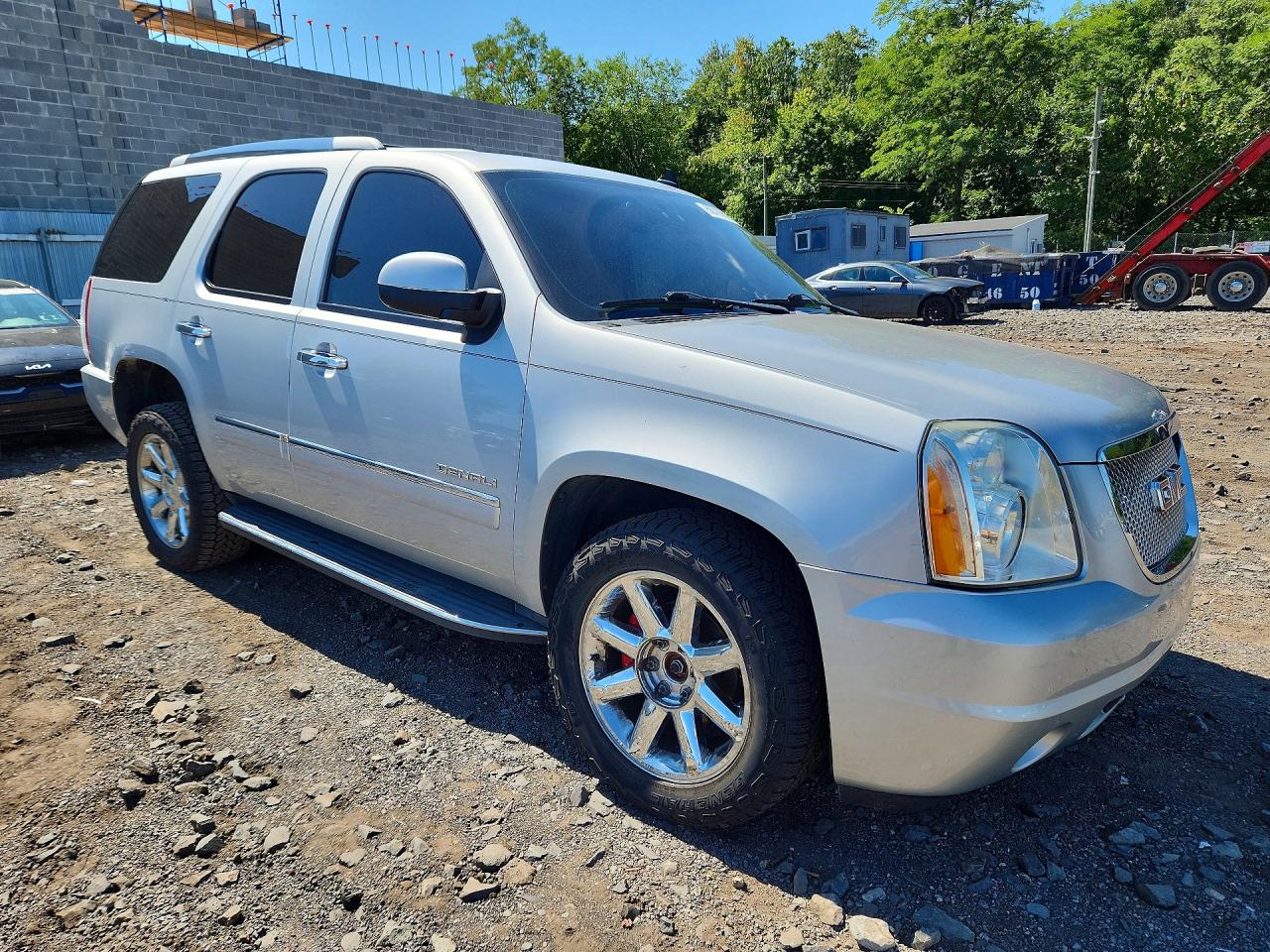2013 Gmc Yukon Silver vin: 1GKS2EEF7DR284522
