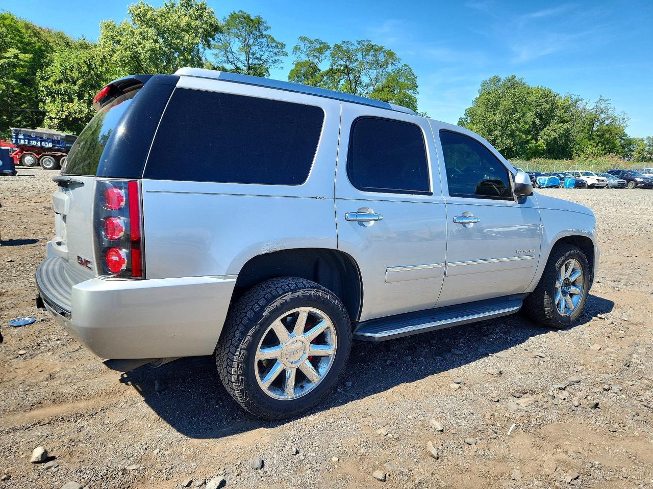2013 Gmc Yukon Silver vin: 1GKS2EEF7DR284522