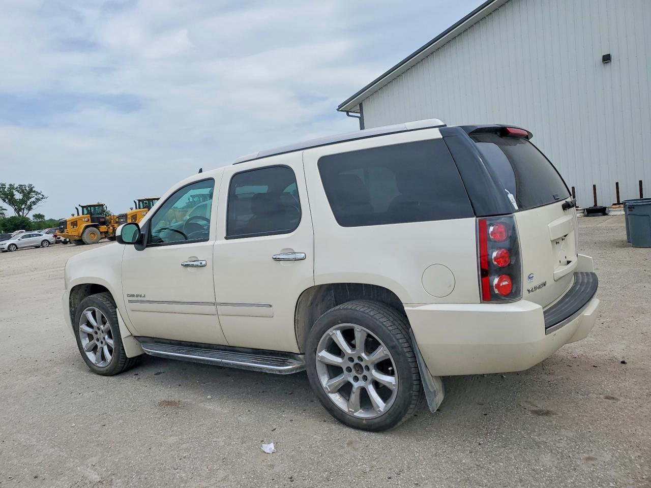 2013 Gmc Yukon Denali White vin: 1GKS2EEF7DR303196
