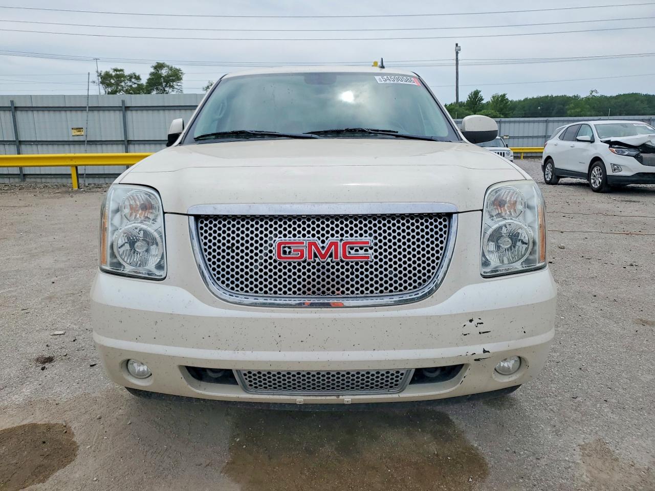 2013 Gmc Yukon Denali White vin: 1GKS2EEF7DR303196