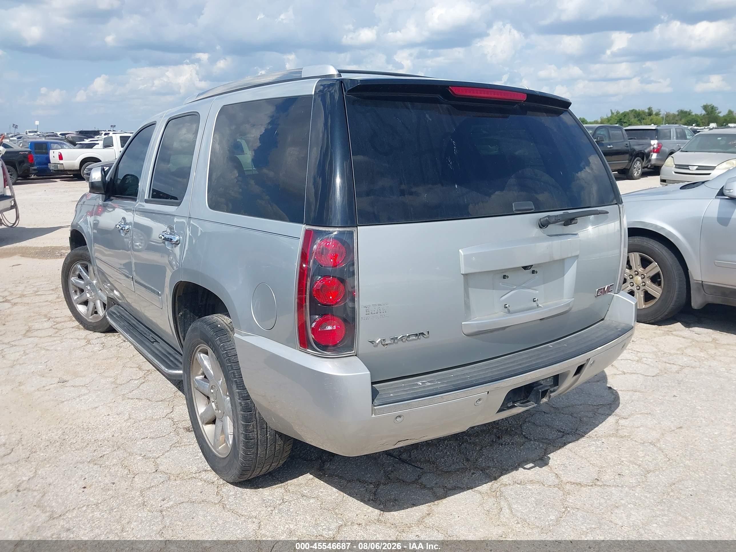 2013 Gmc Yukon Denali Silver vin: 1GKS2EEF7DR376911