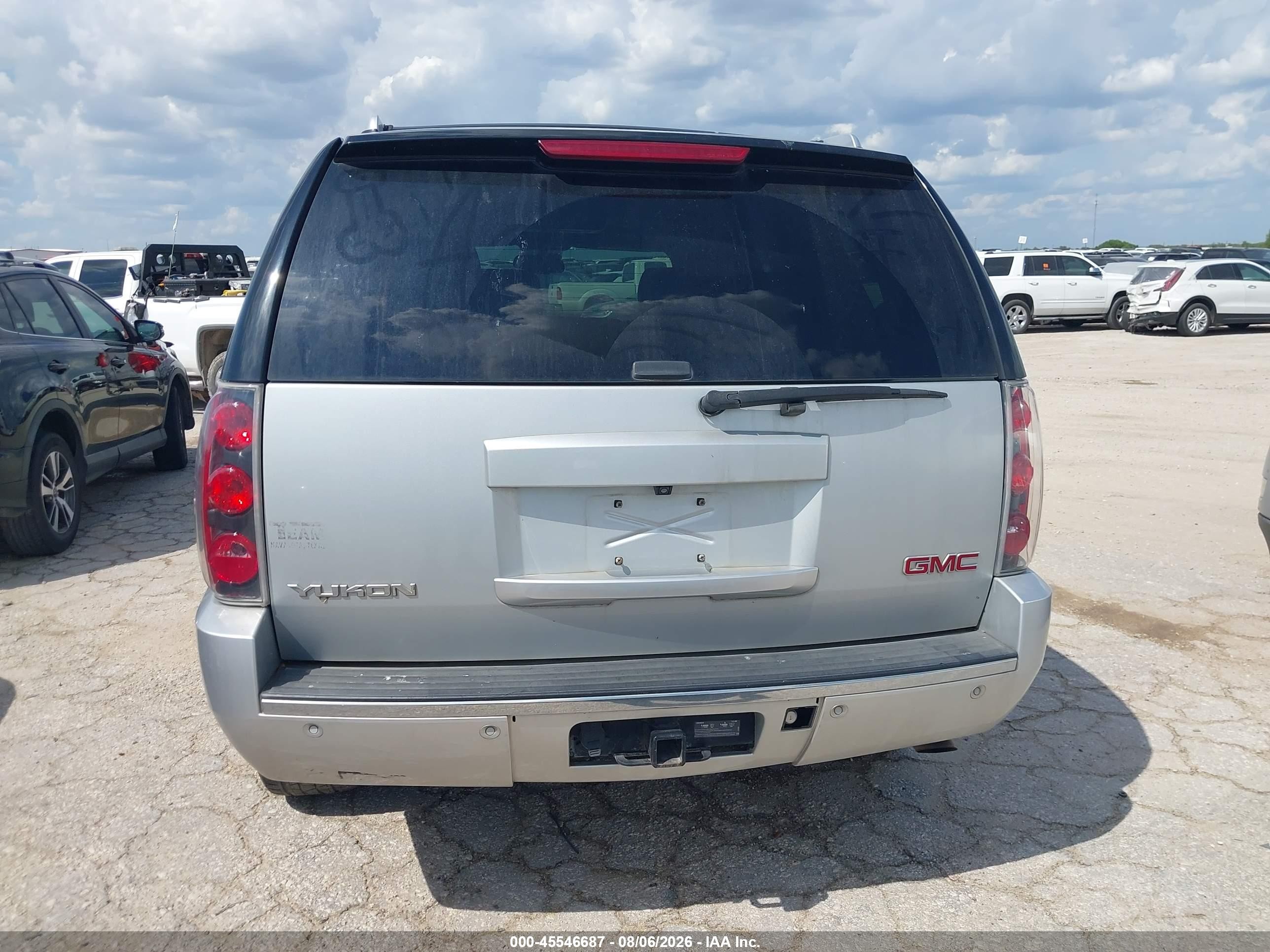 2013 Gmc Yukon Denali Silver vin: 1GKS2EEF7DR376911