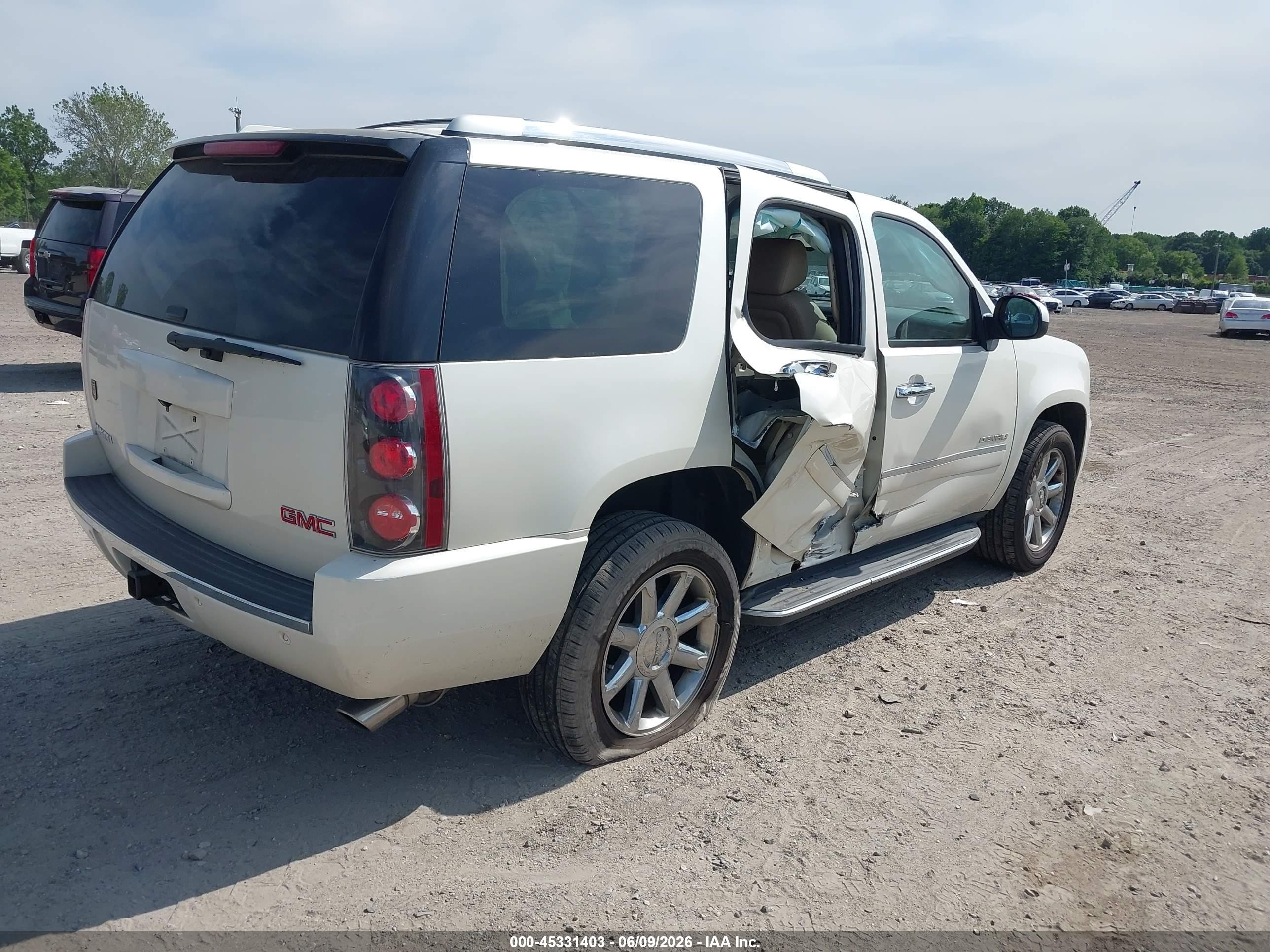 2014 Gmc Yukon Denali Кремовый vin: 1GKS2EEF7ER214830