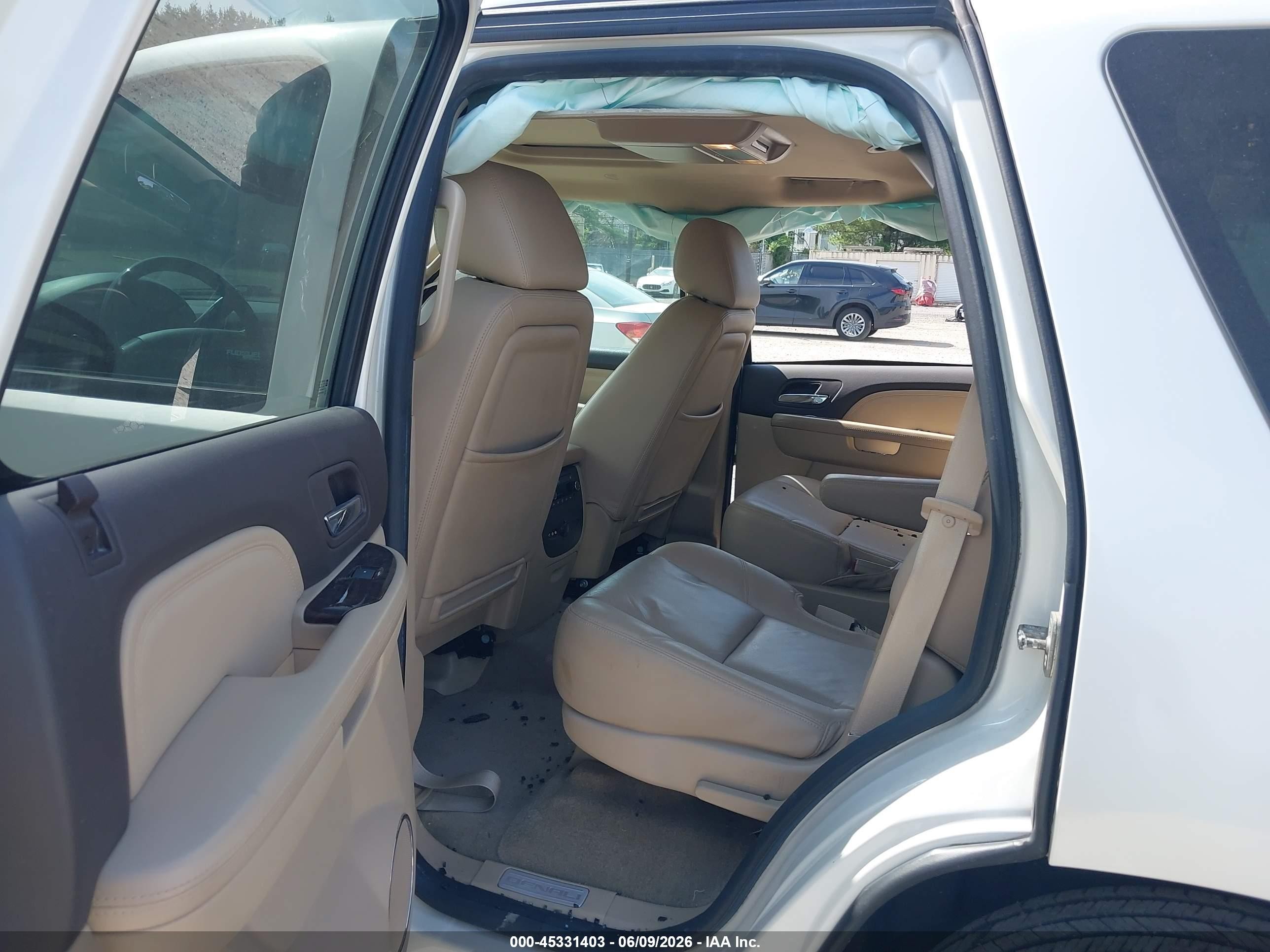 2014 Gmc Yukon Denali Кремовый vin: 1GKS2EEF7ER214830